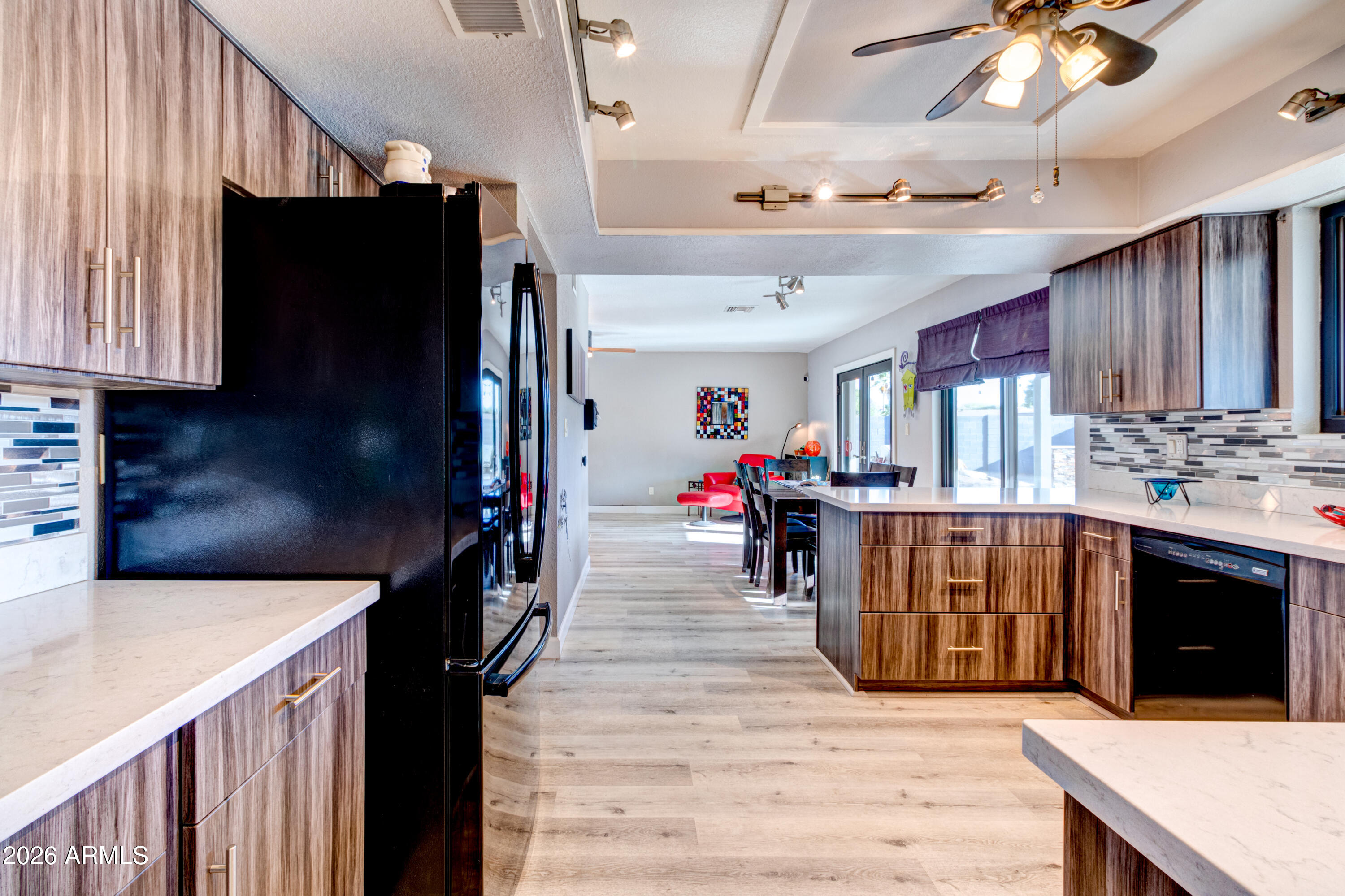 PARADISE VALLEY OASIS 1-B - Residential