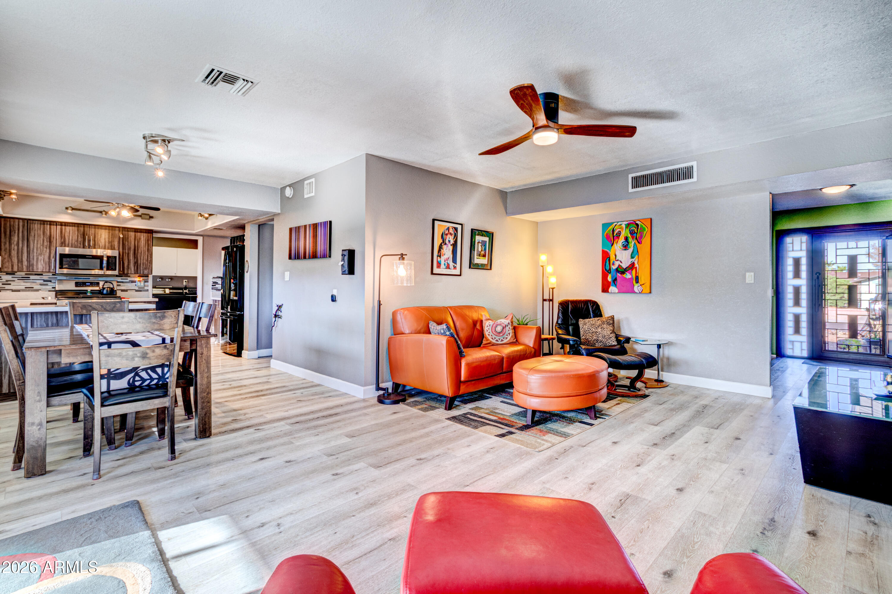 PARADISE VALLEY OASIS 1-B - Residential