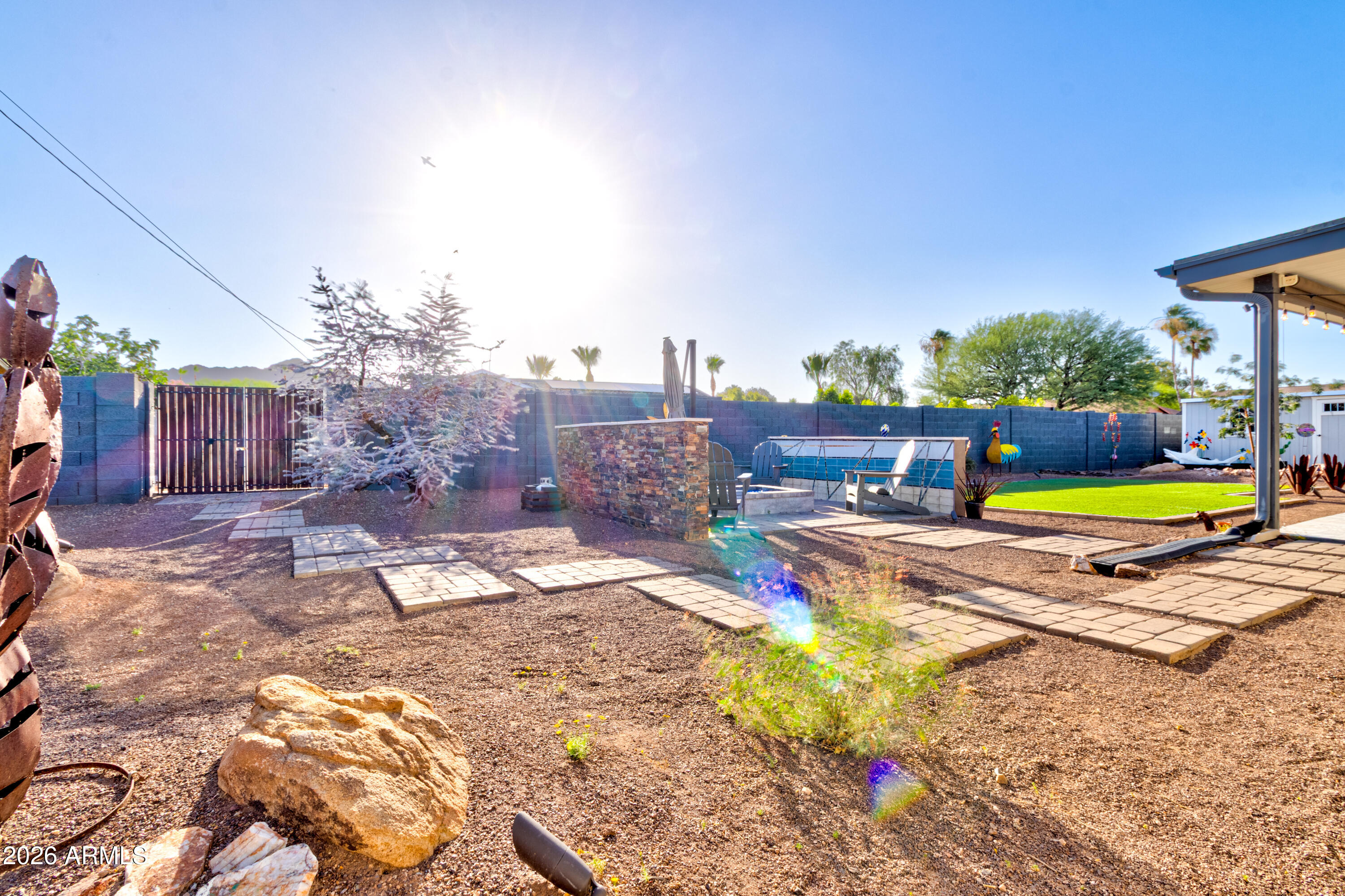 PARADISE VALLEY OASIS 1-B - Residential