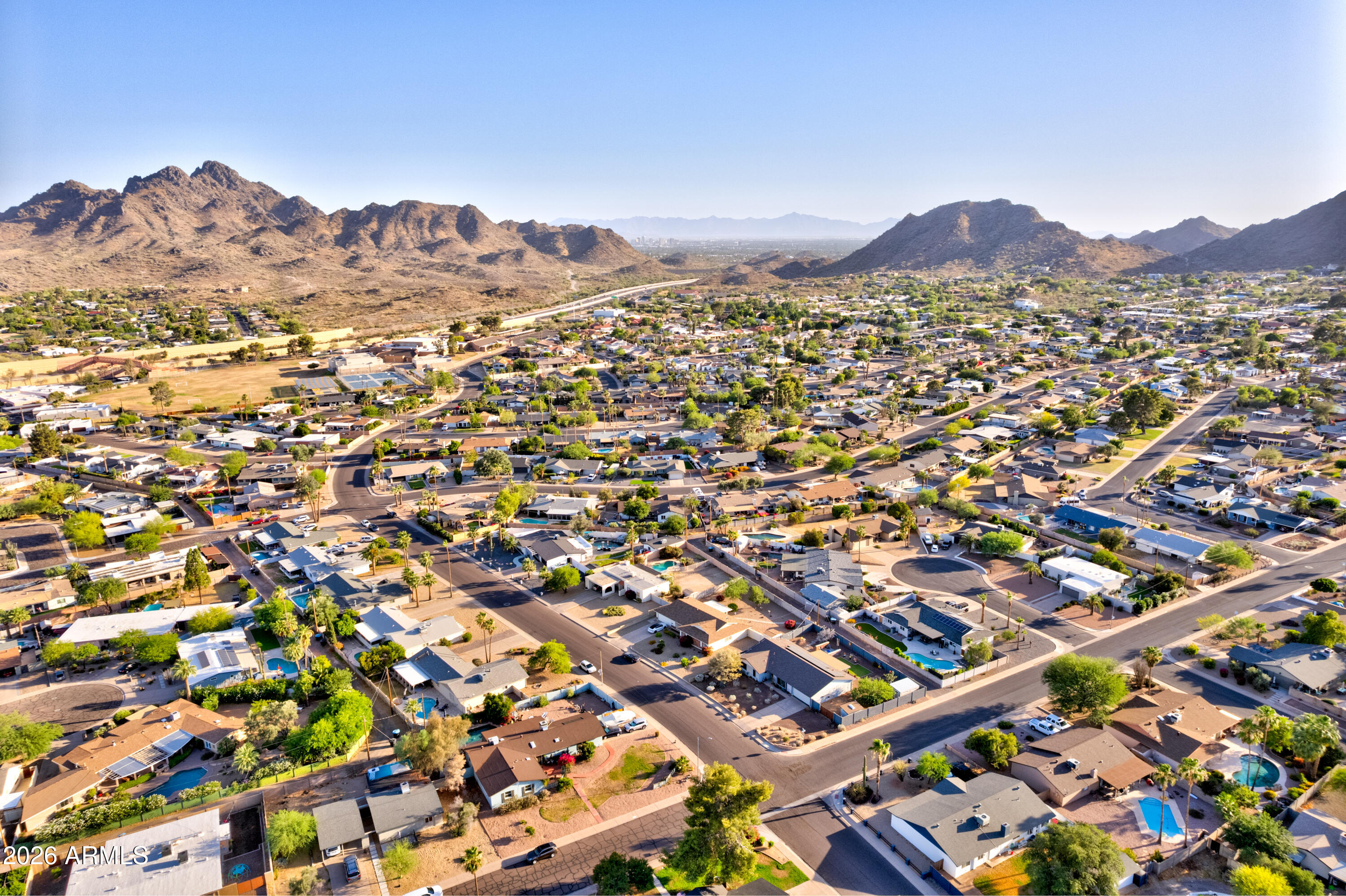 PARADISE VALLEY OASIS 1-B - Residential
