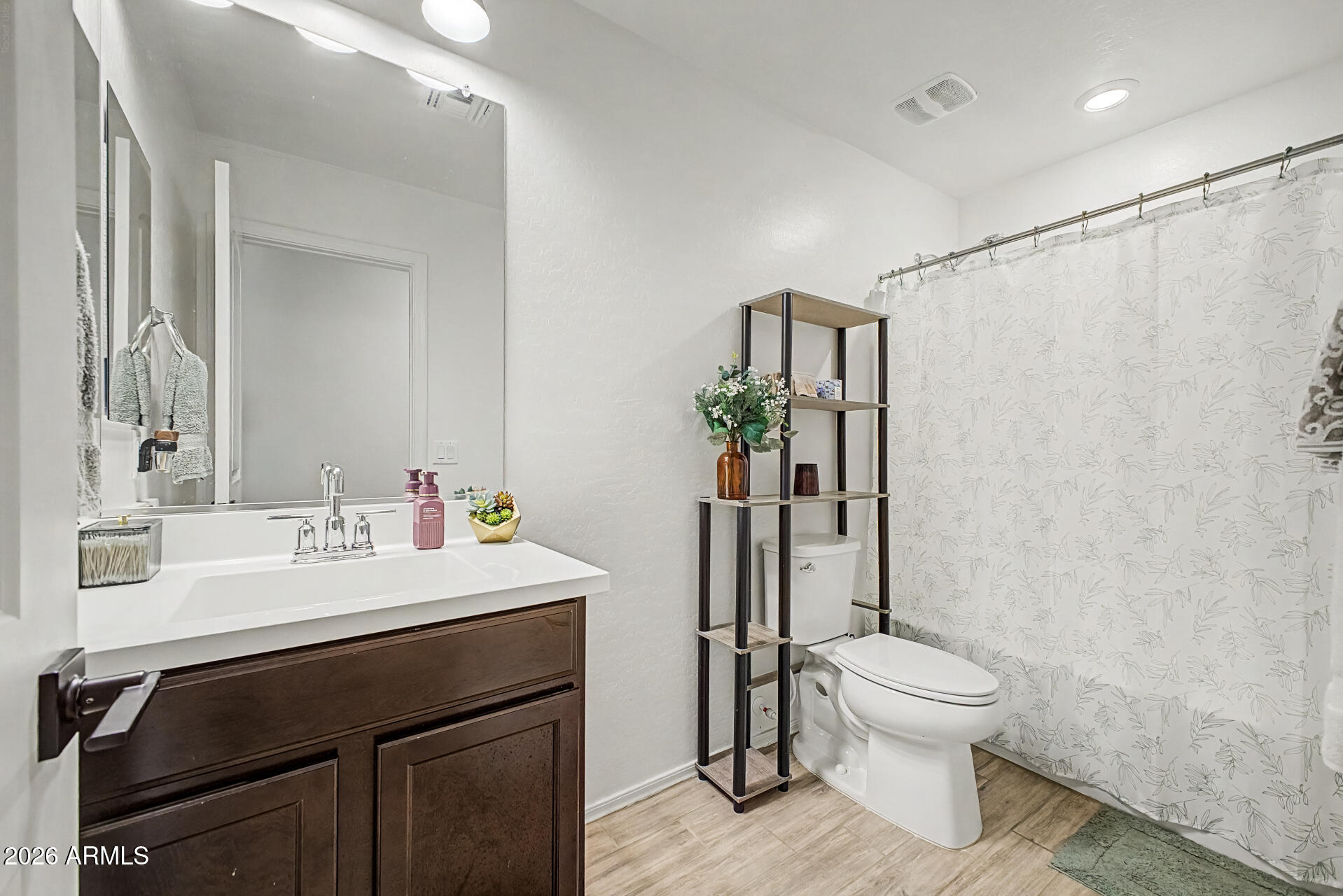 83RD AVE BROADWAY RD - Residential