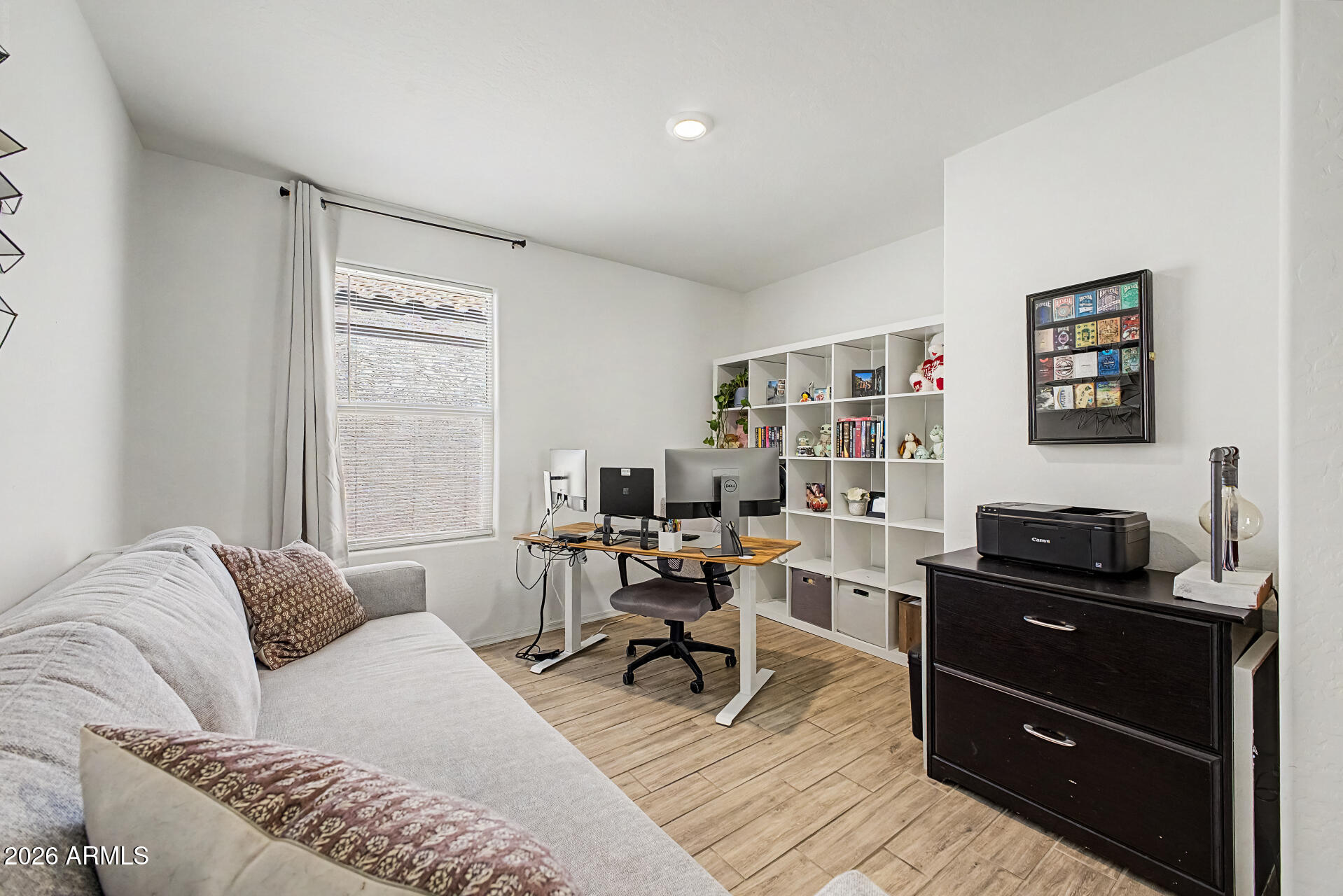 83RD AVE BROADWAY RD - Residential