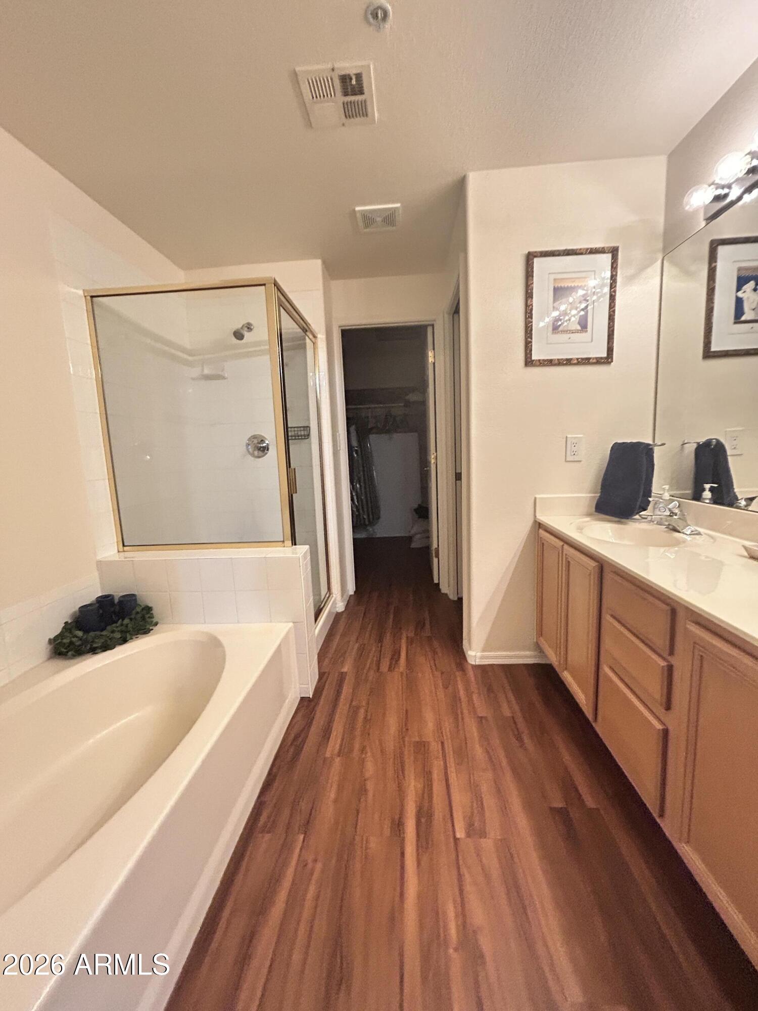 FAIRWAYS AT ARROWHEAD - Residential Lease