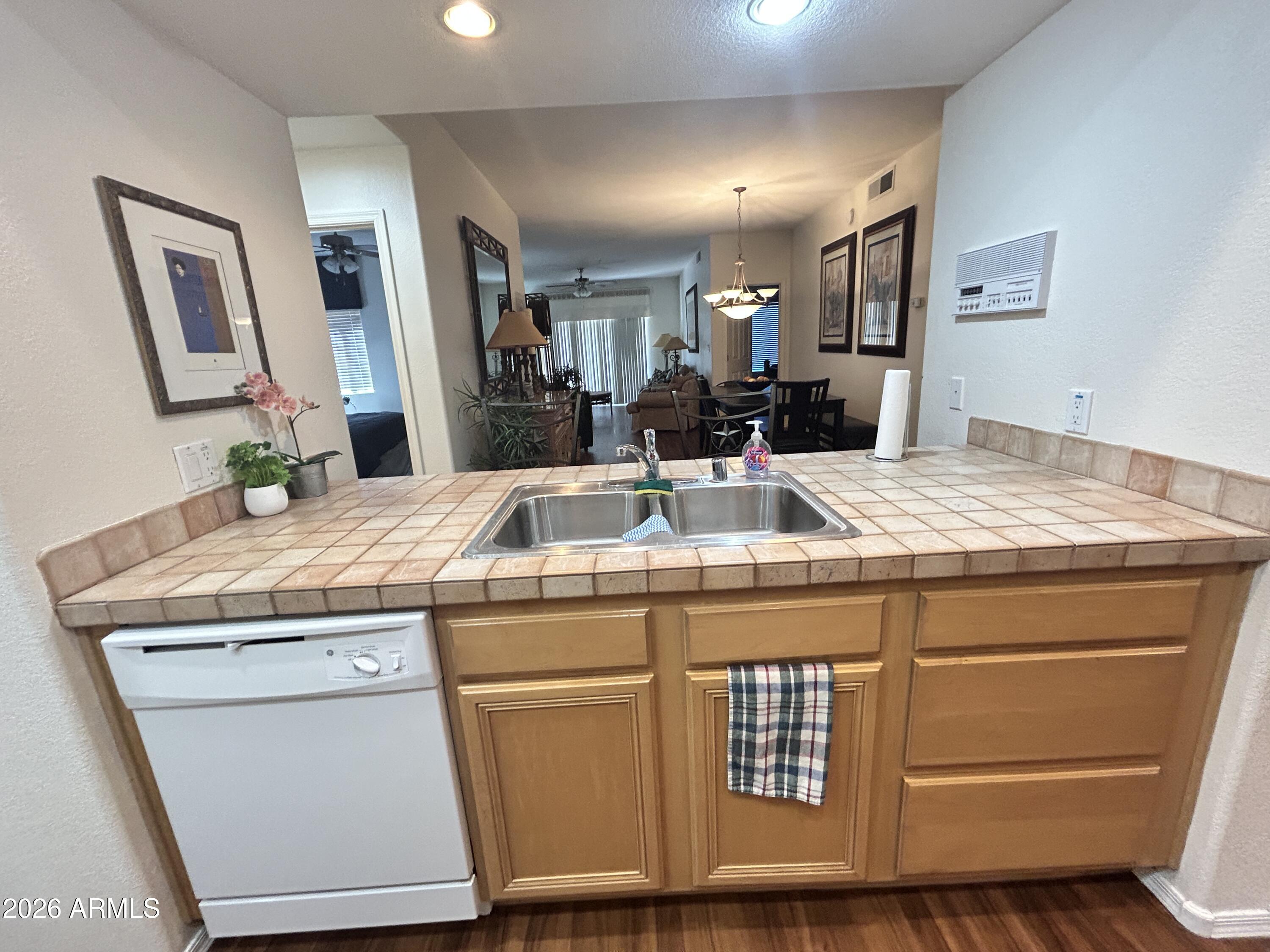 FAIRWAYS AT ARROWHEAD - Residential Lease