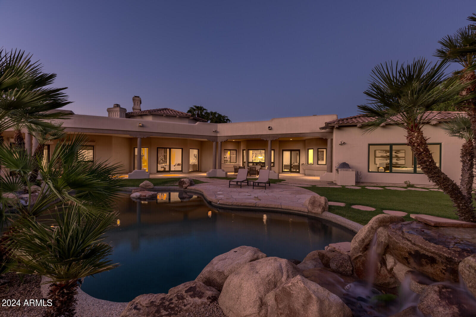 HIDDEN PARADISE - Residential