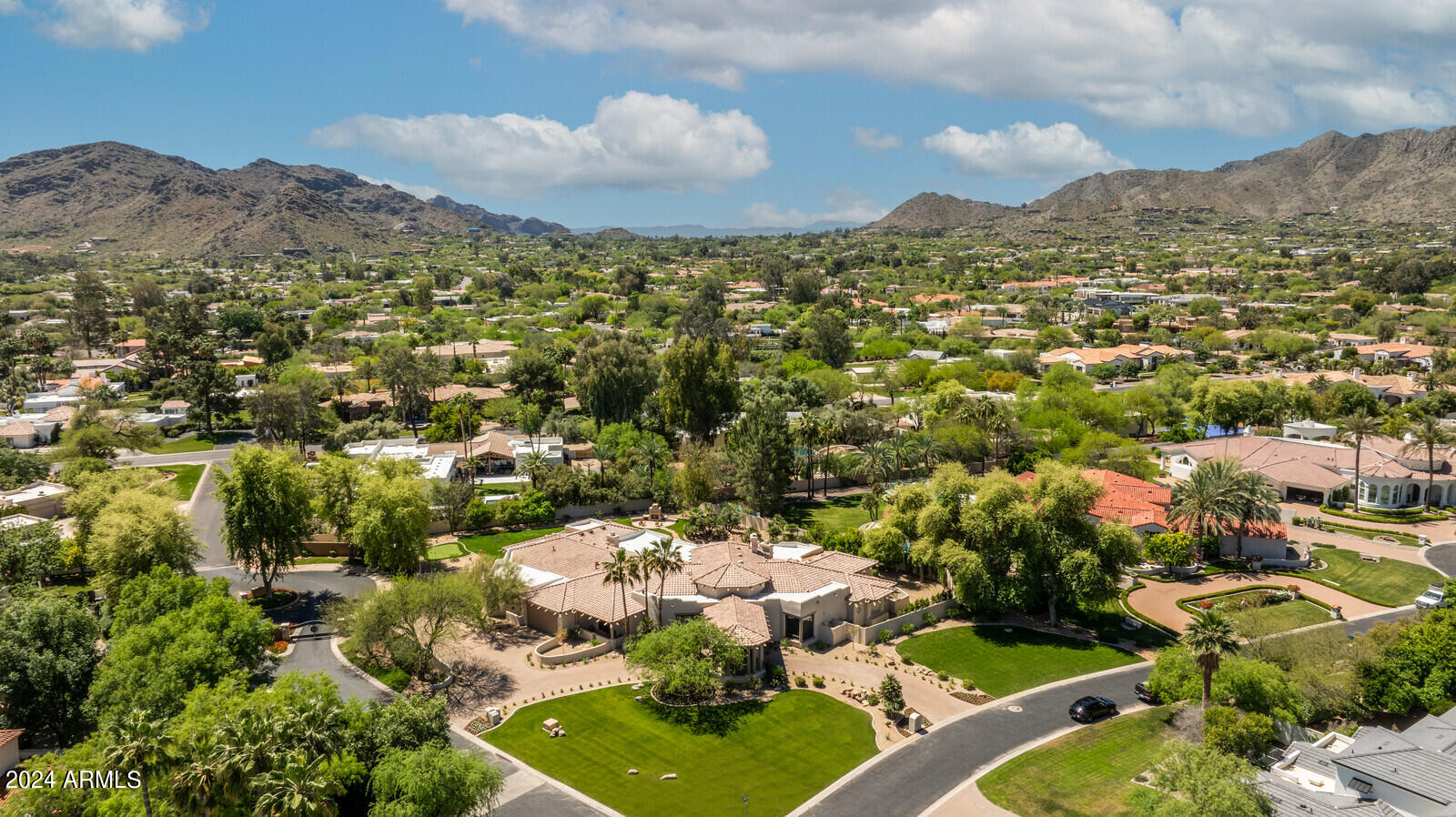 HIDDEN PARADISE - Residential
