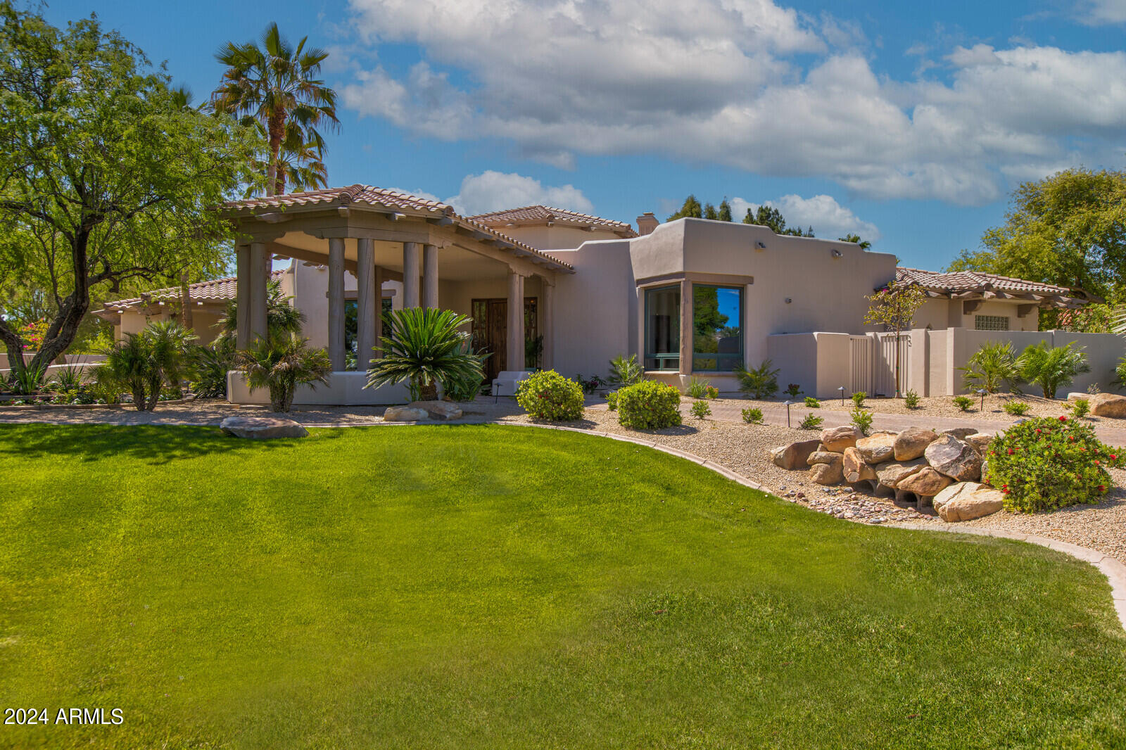 HIDDEN PARADISE - Residential