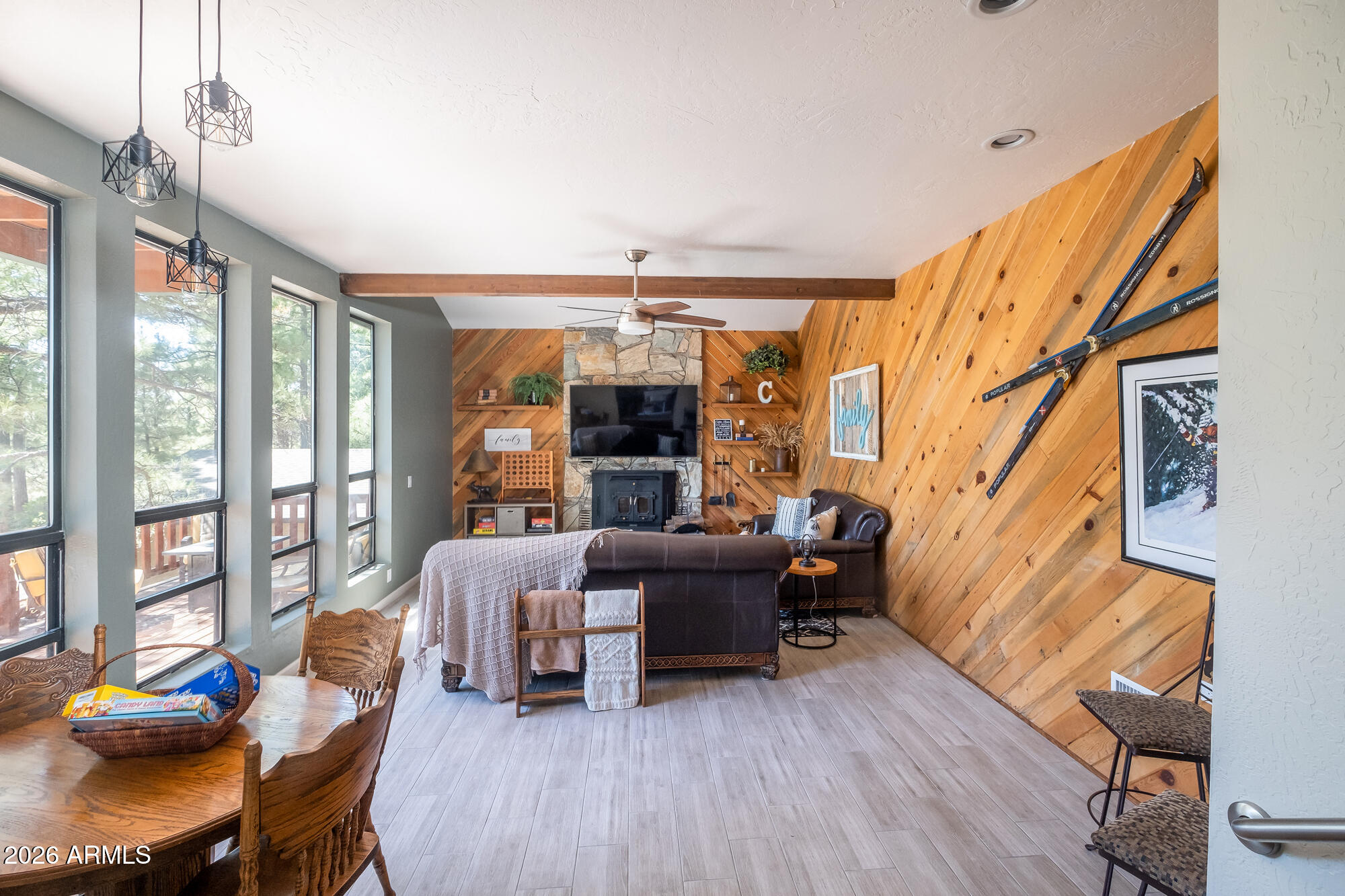 PINEWOOD 16 - Residential