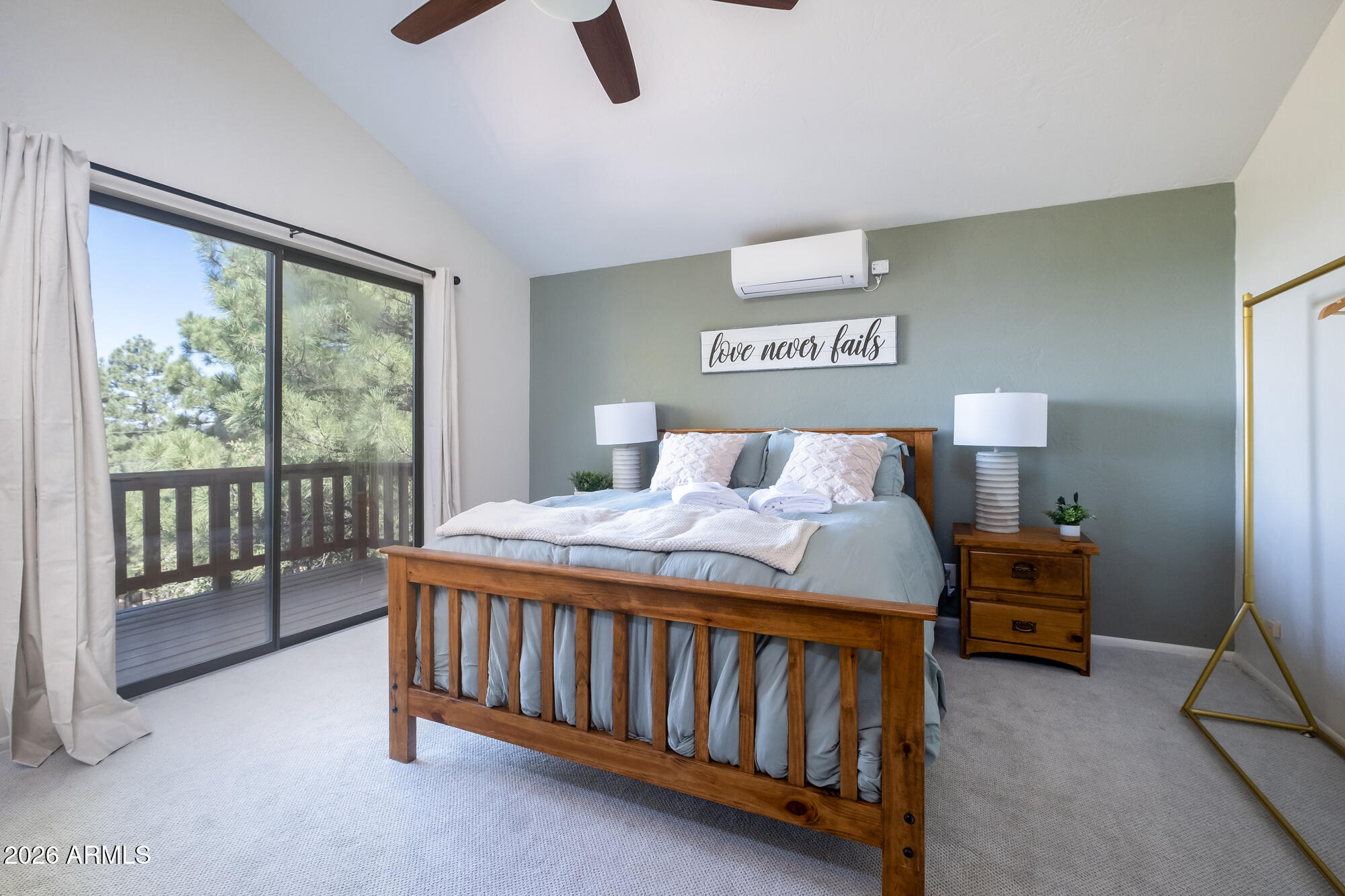 PINEWOOD 16 - Residential