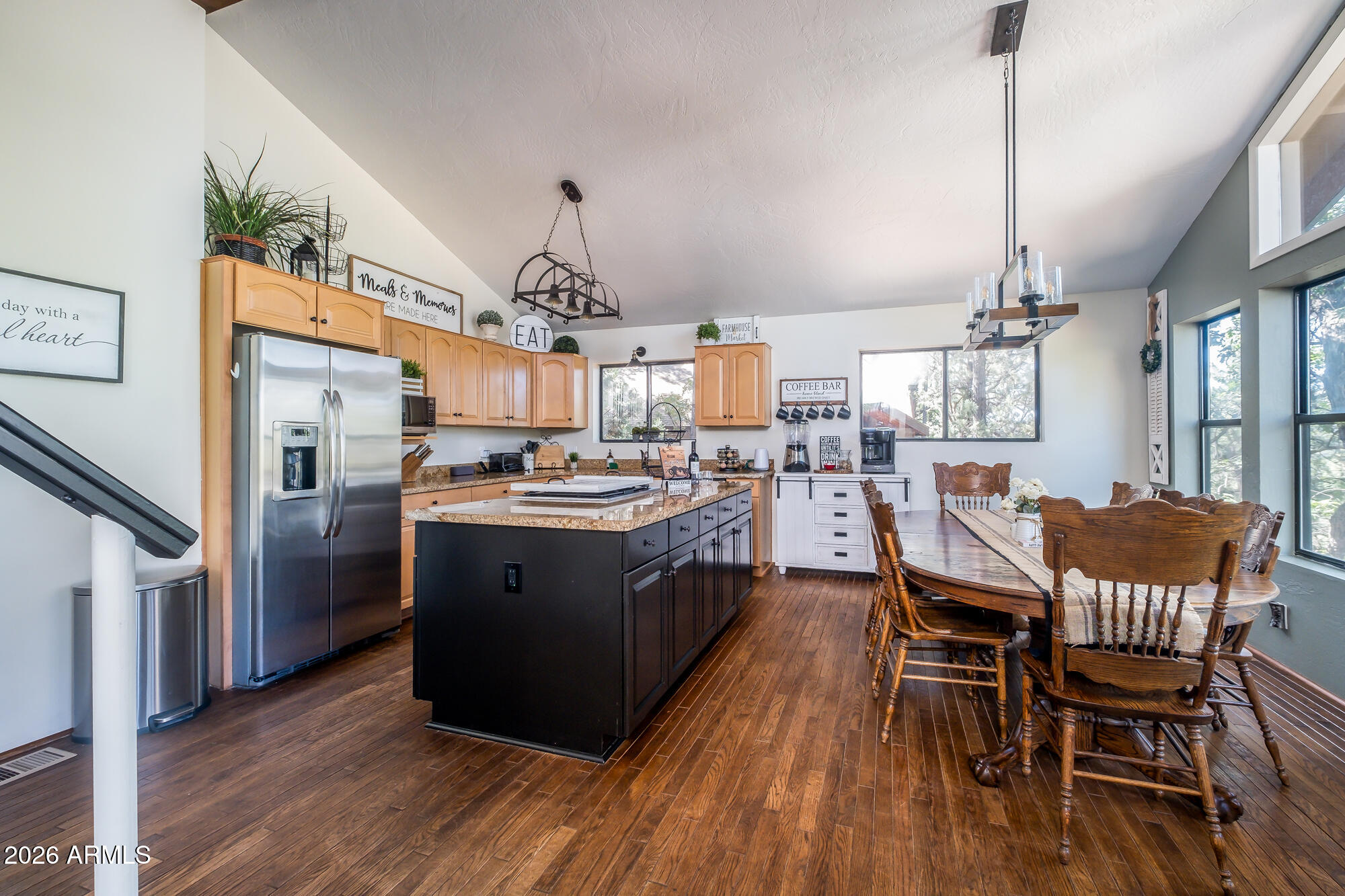 PINEWOOD 16 - Residential