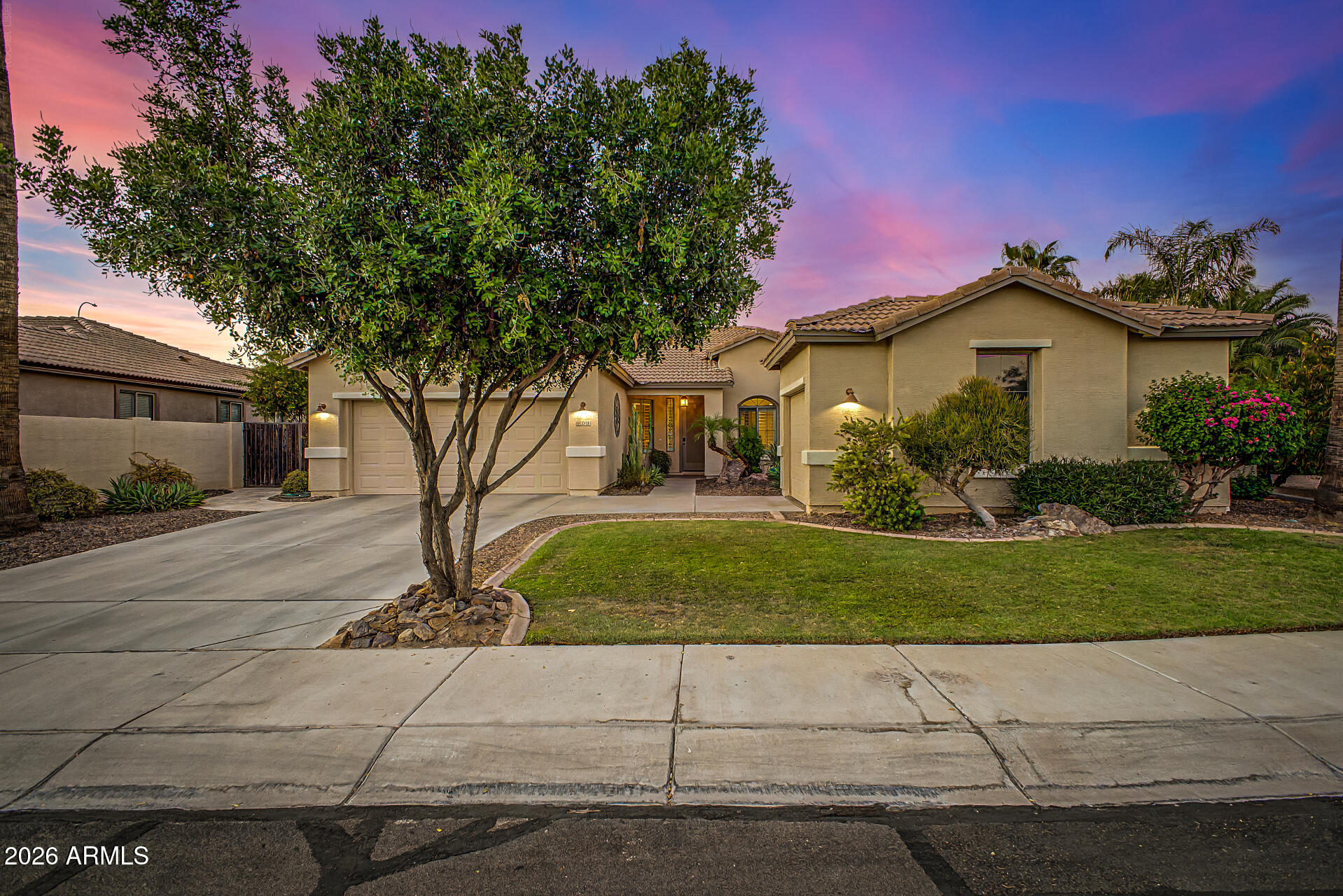SAGUARO CANYON - Residential