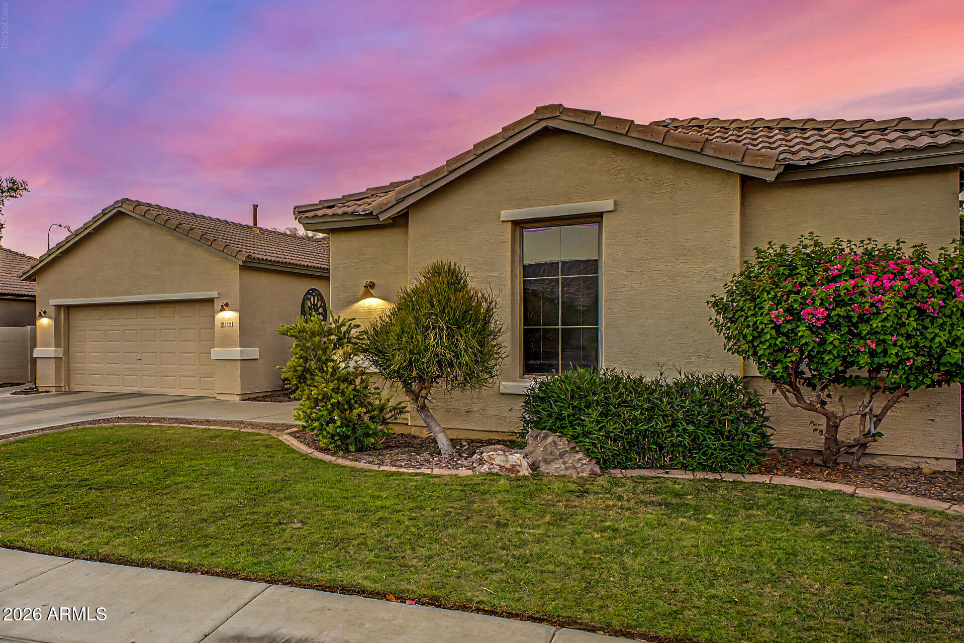 SAGUARO CANYON - Residential