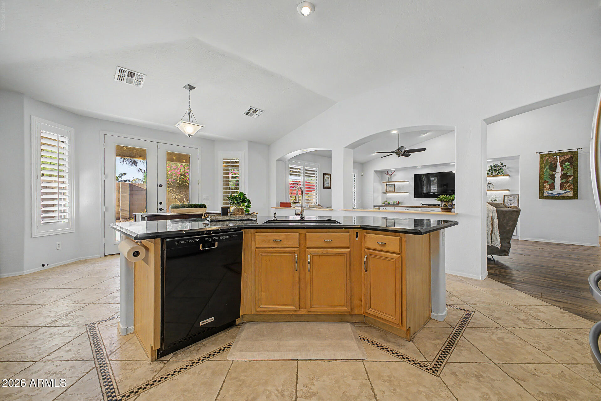 SAGUARO CANYON - Residential