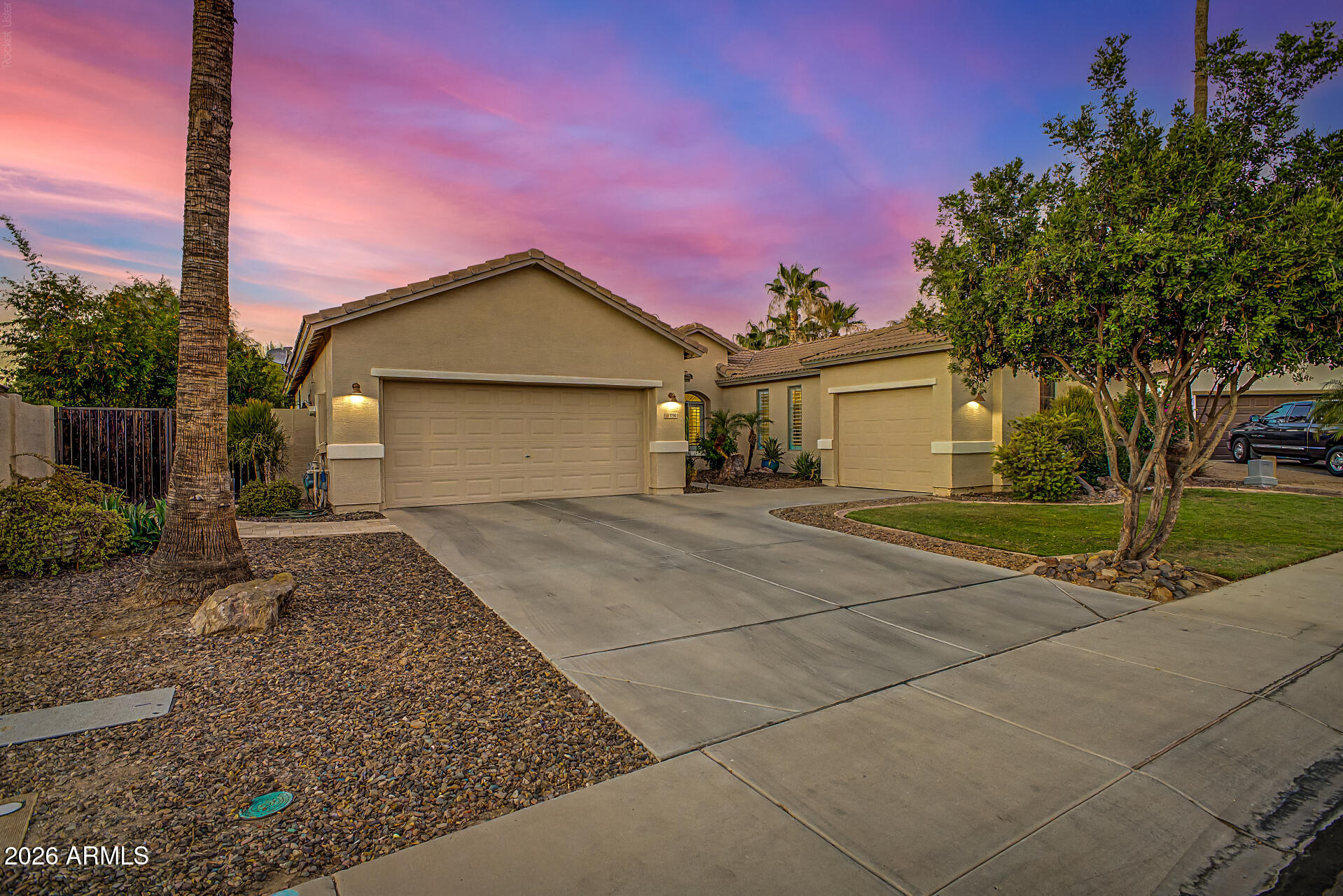 SAGUARO CANYON - Residential