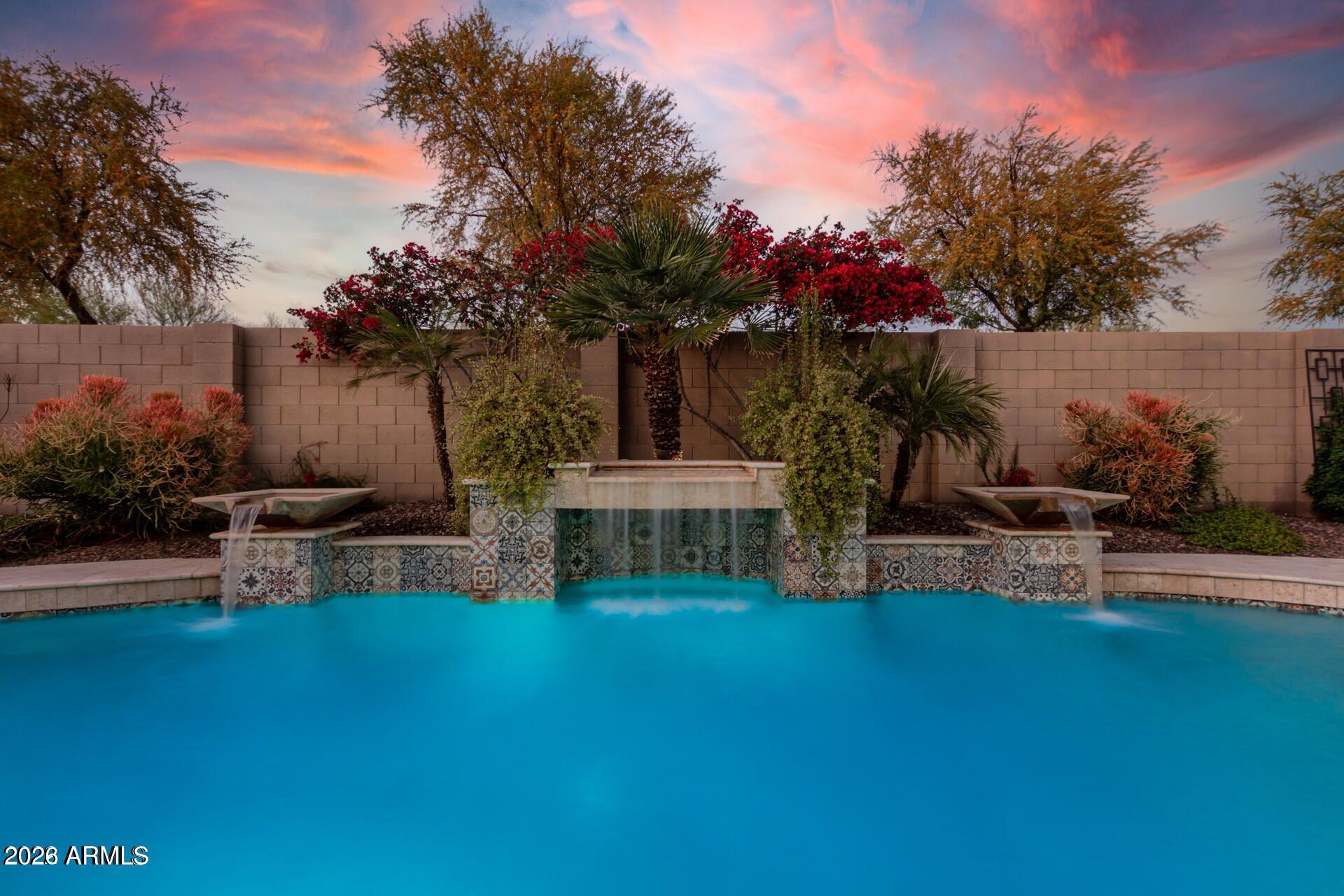 SAGUARO CANYON - Residential