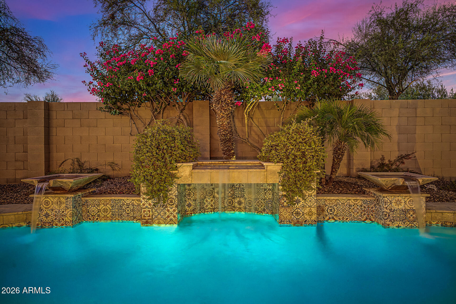 SAGUARO CANYON - Residential