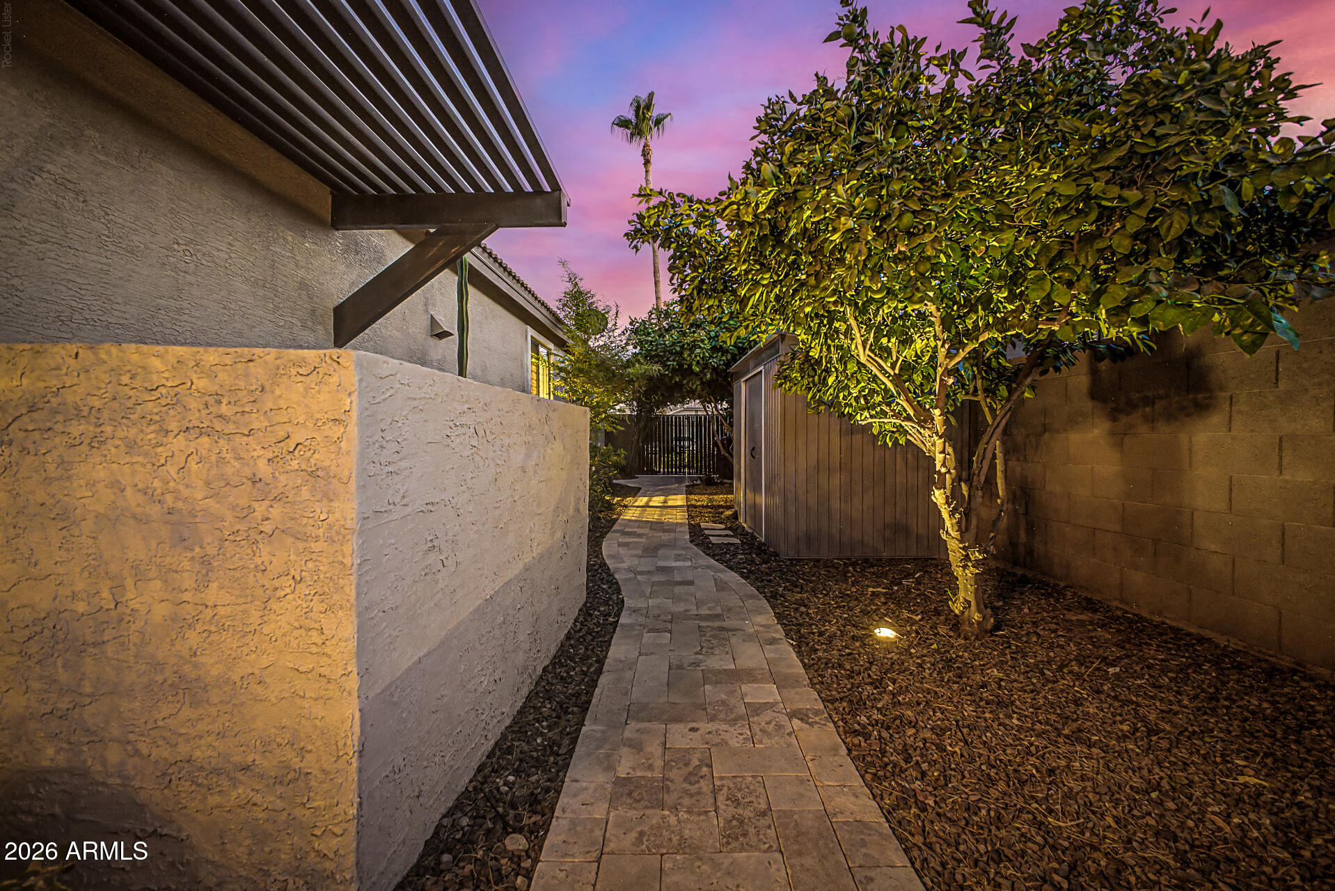SAGUARO CANYON - Residential