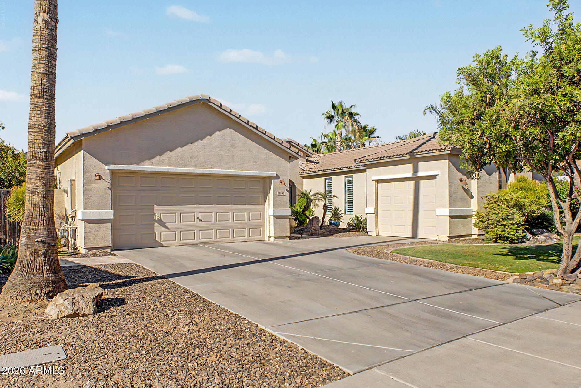 SAGUARO CANYON - Residential