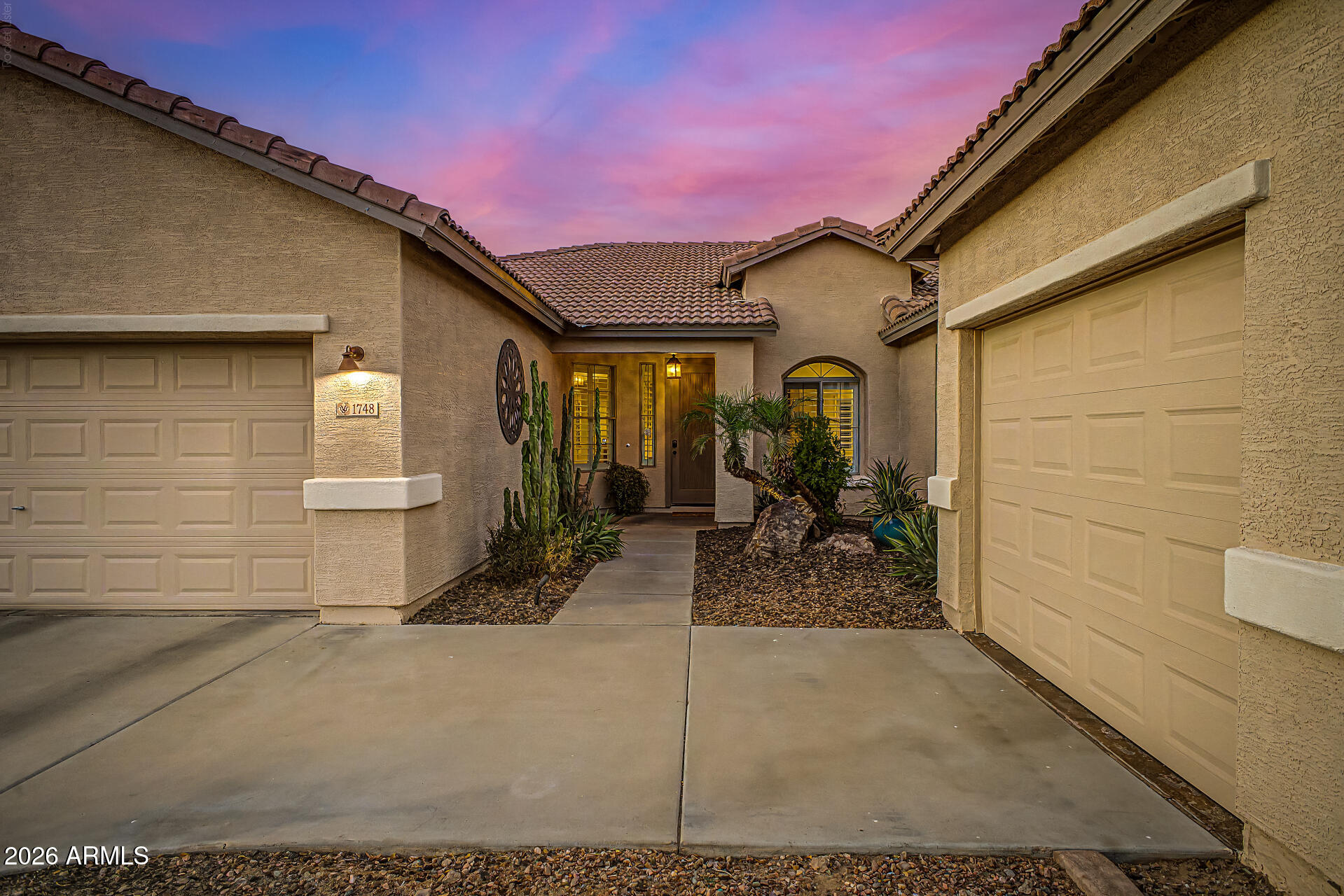 SAGUARO CANYON - Residential