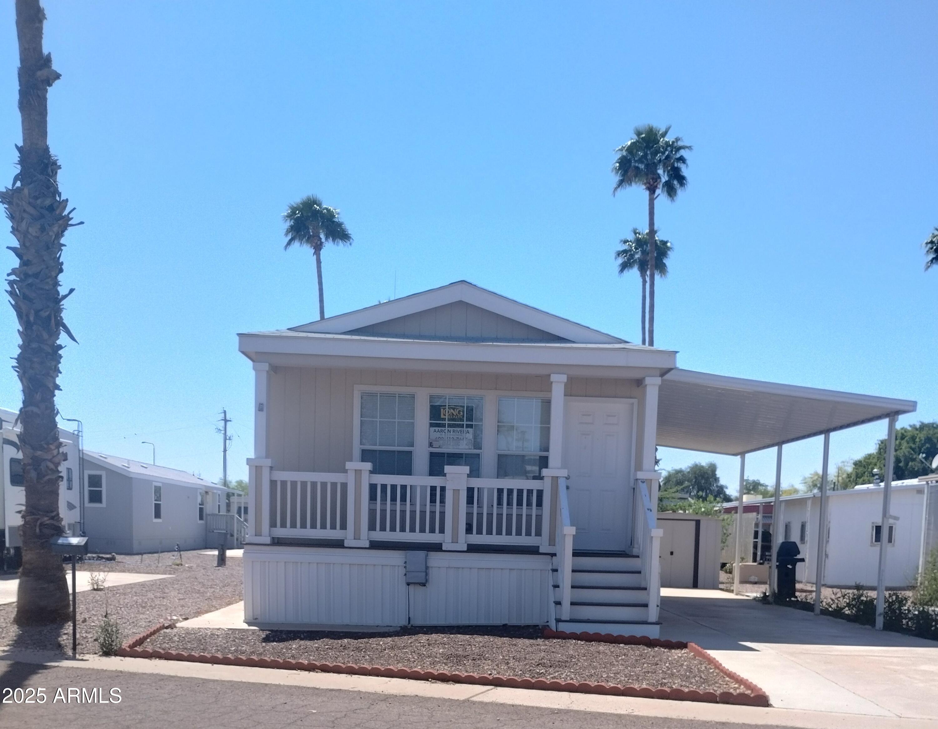 Palm Shadows - Residential