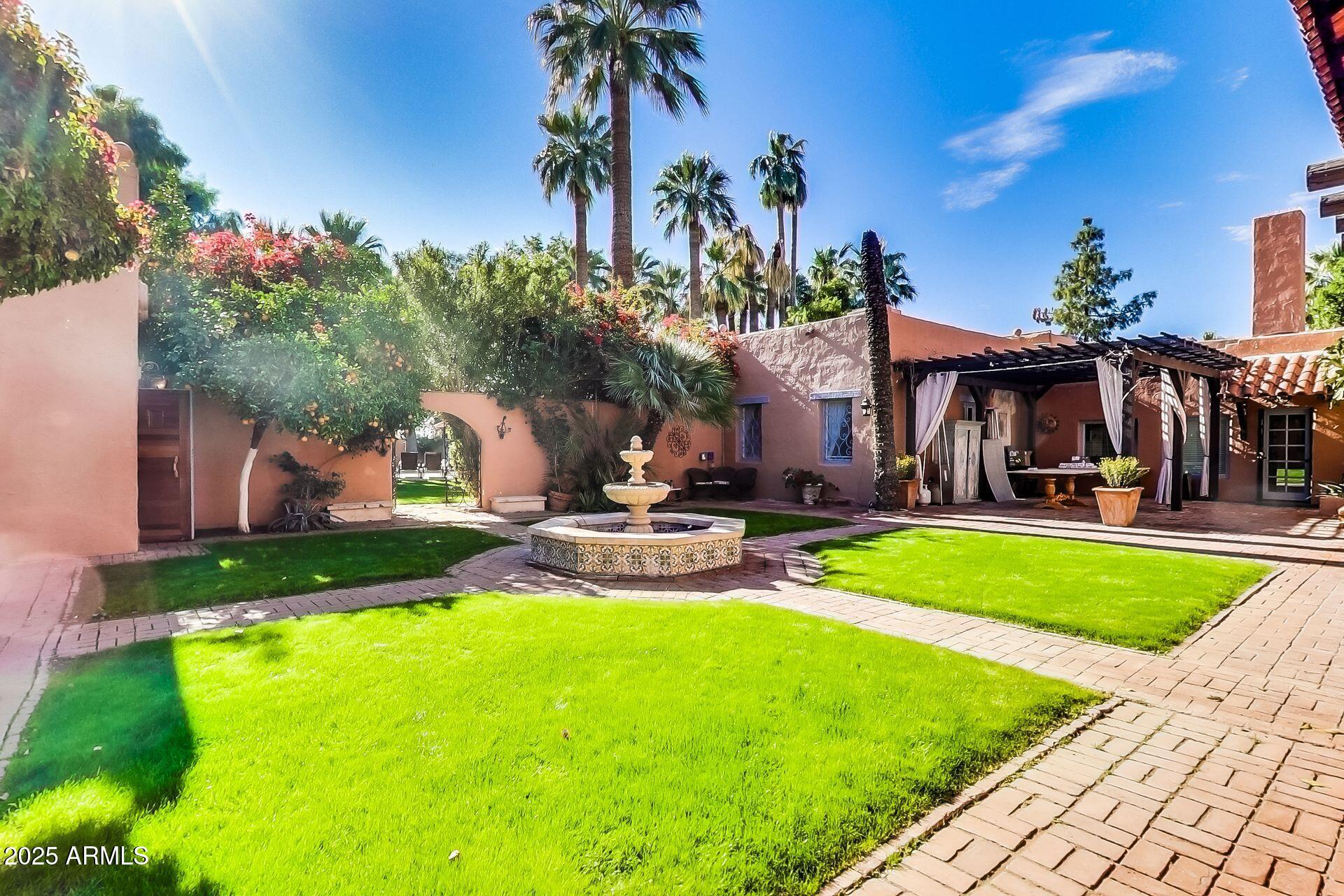 ARCADIA ROYAL PALMS - Residential