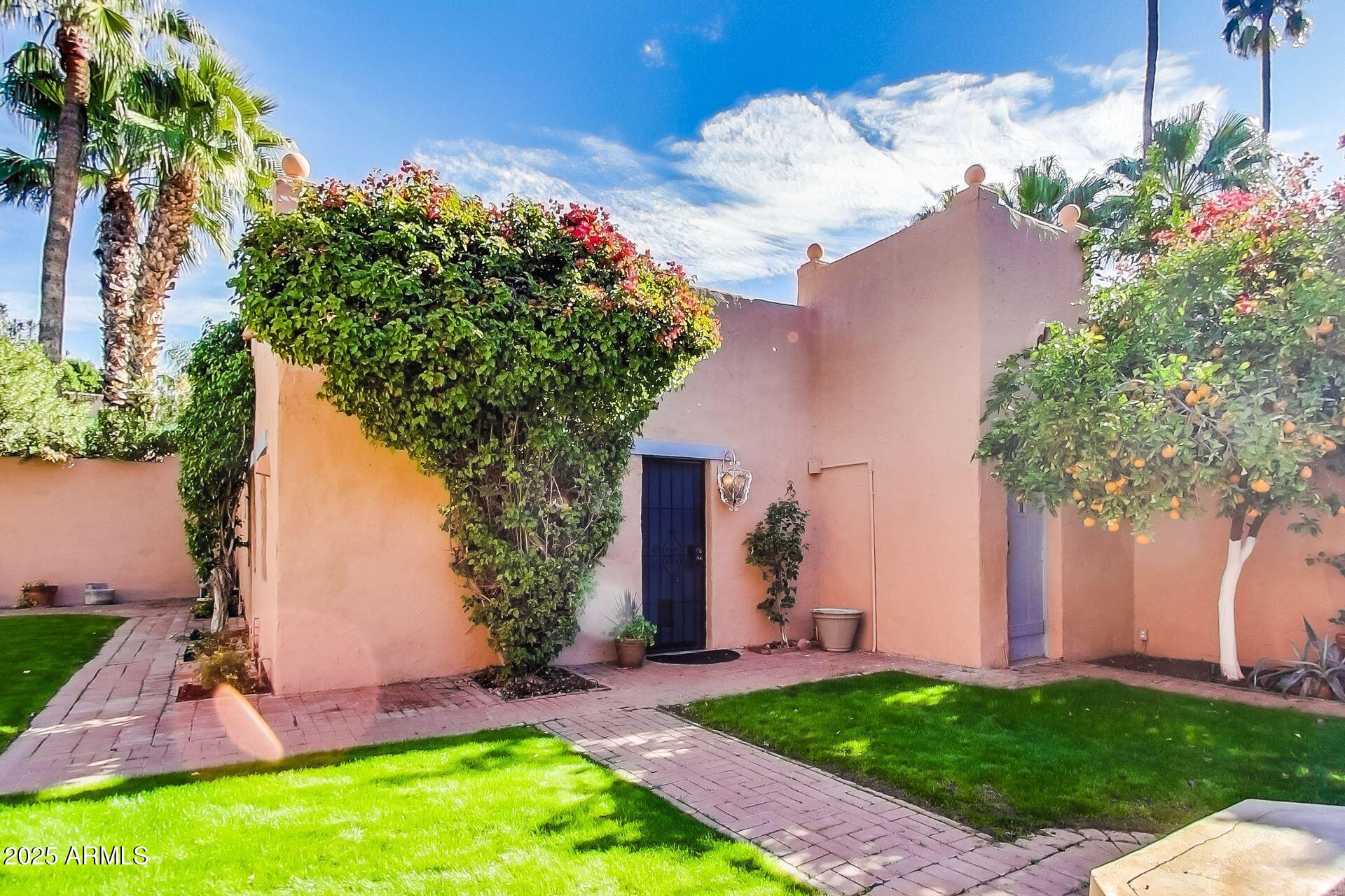 ARCADIA ROYAL PALMS - Residential