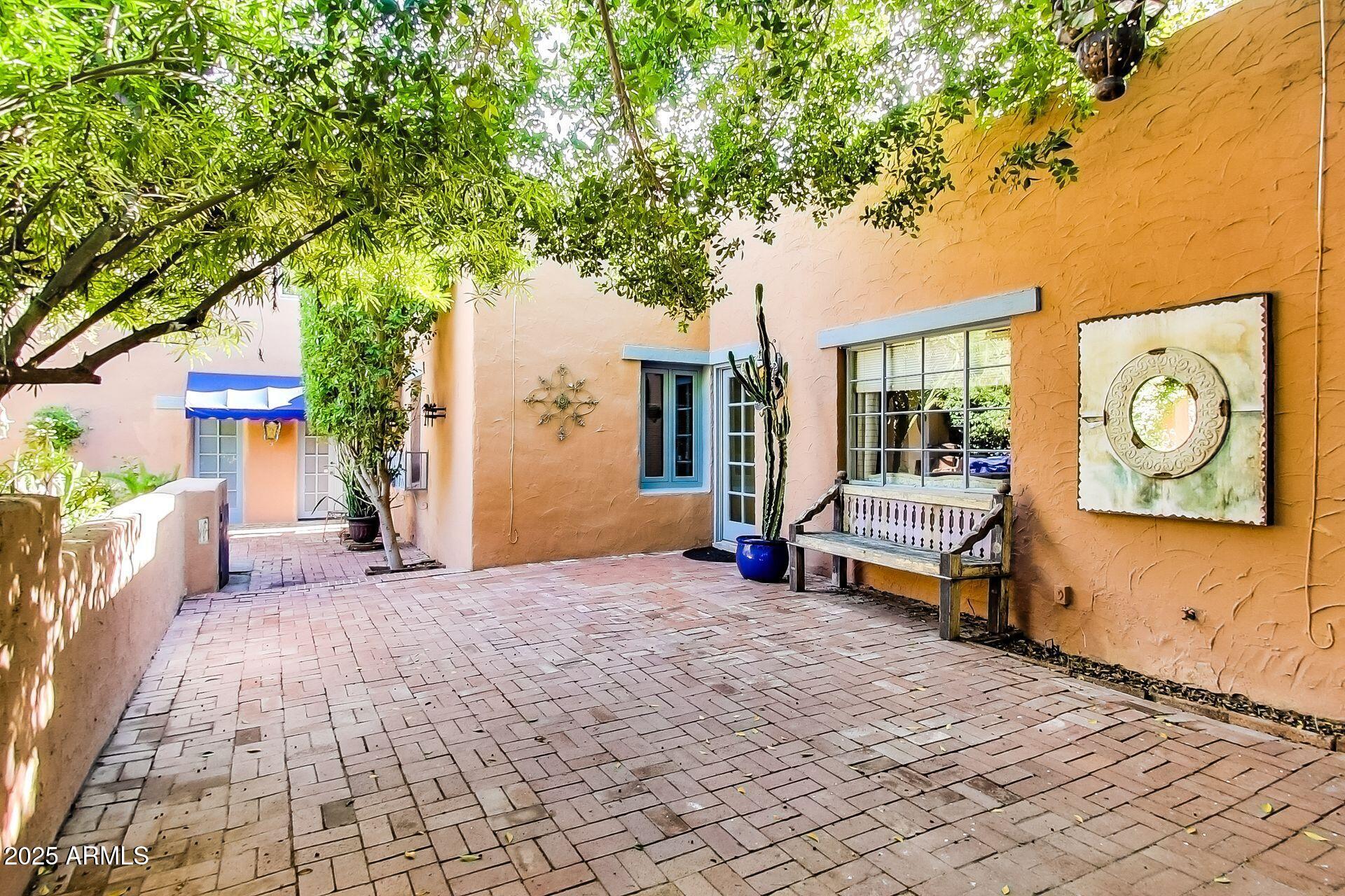 ARCADIA ROYAL PALMS - Residential