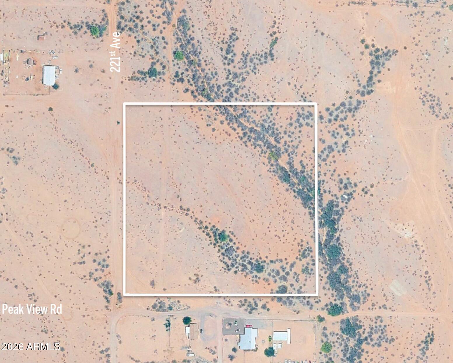 Great Location in Wittmann, AZ. Plenty of activity all around. Great for an investor, builder, or for your own personal oasis.