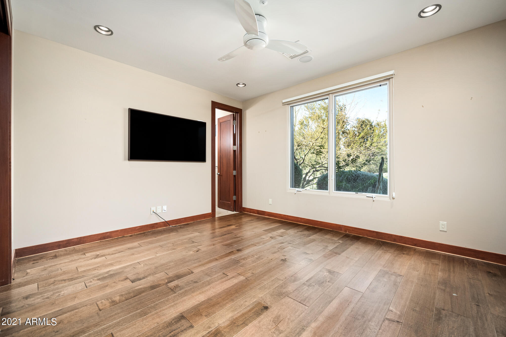 ESTANCIA - Residential