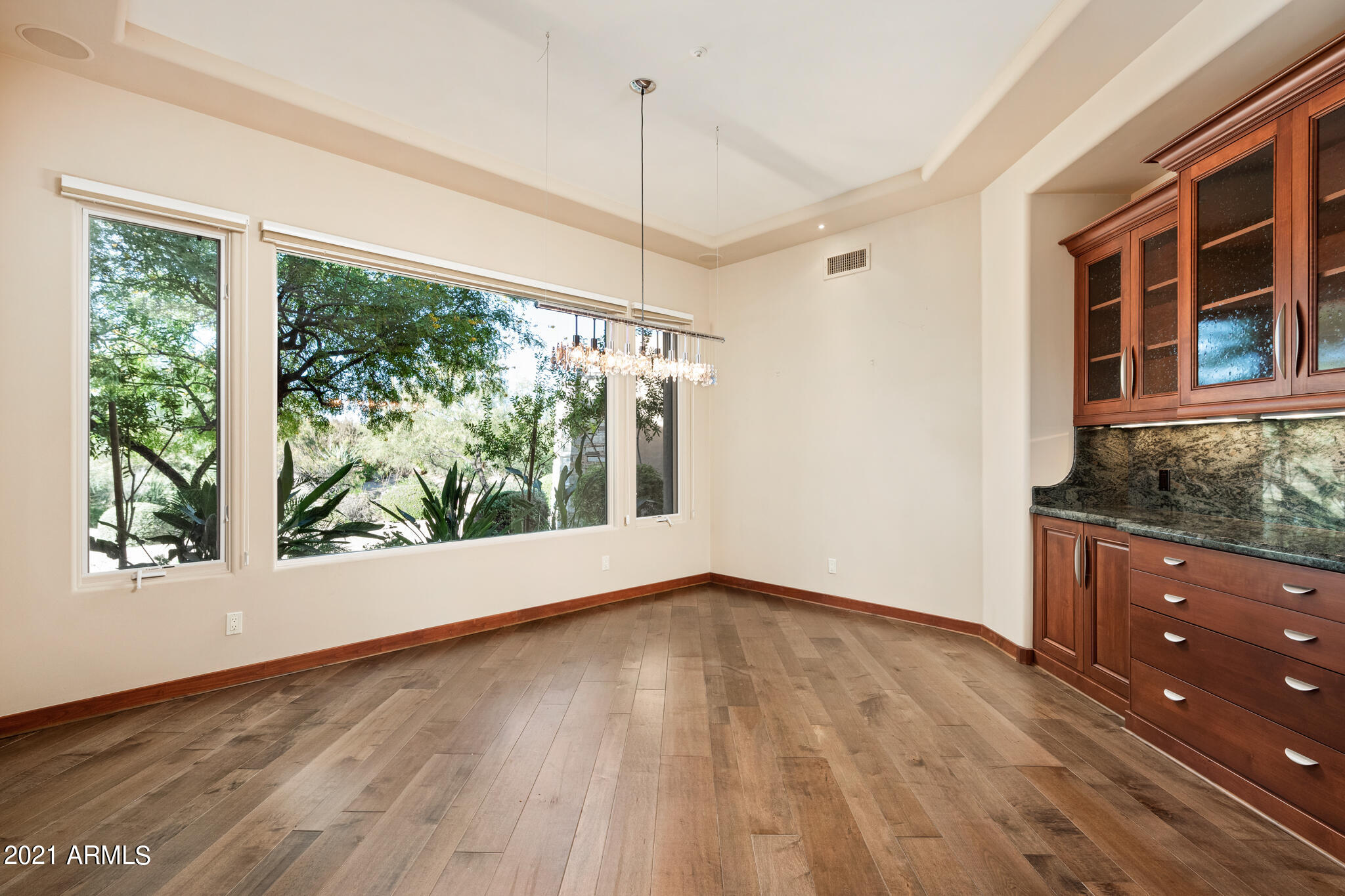 ESTANCIA - Residential