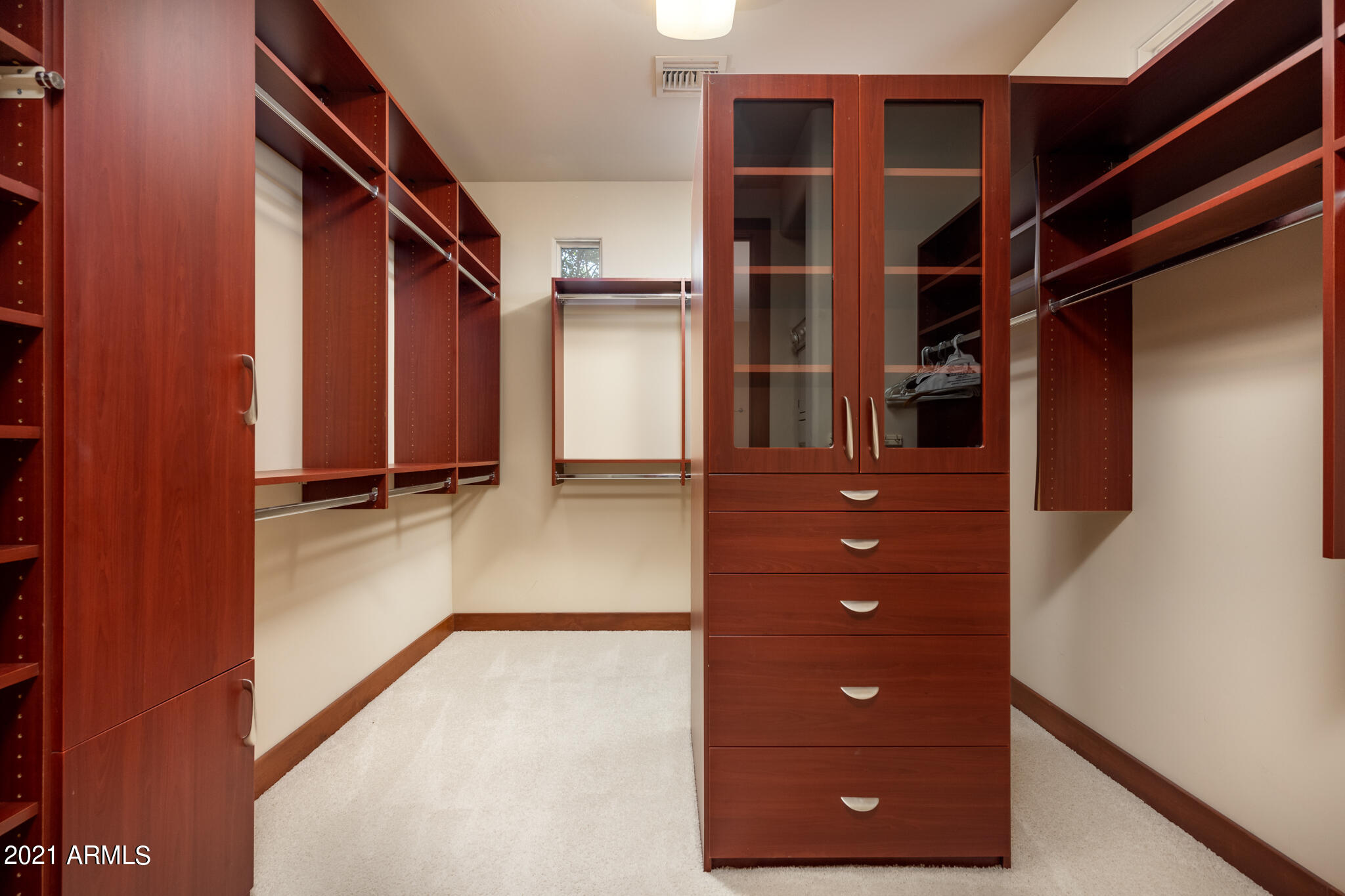 ESTANCIA - Residential
