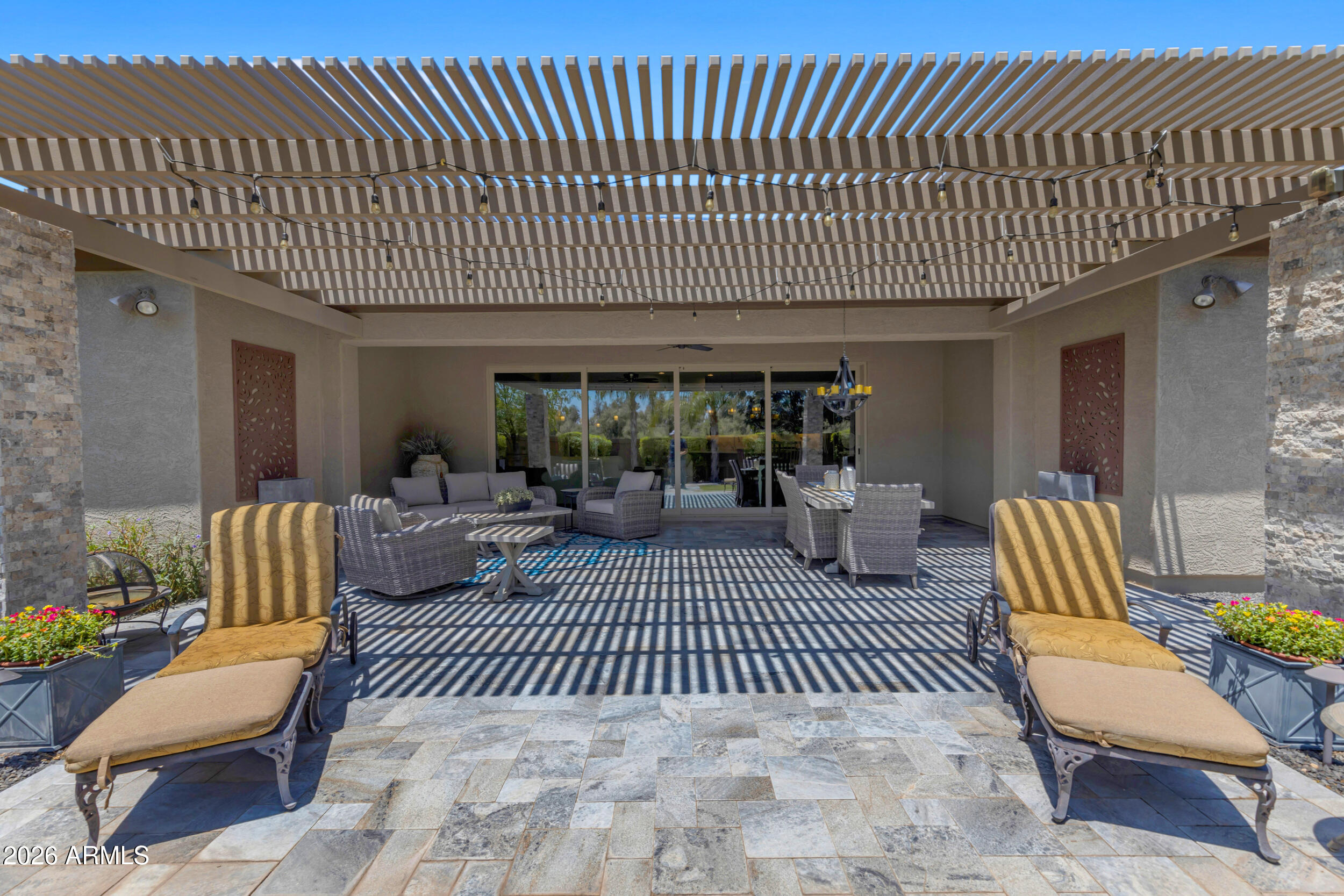 LA SENTIERO - Residential