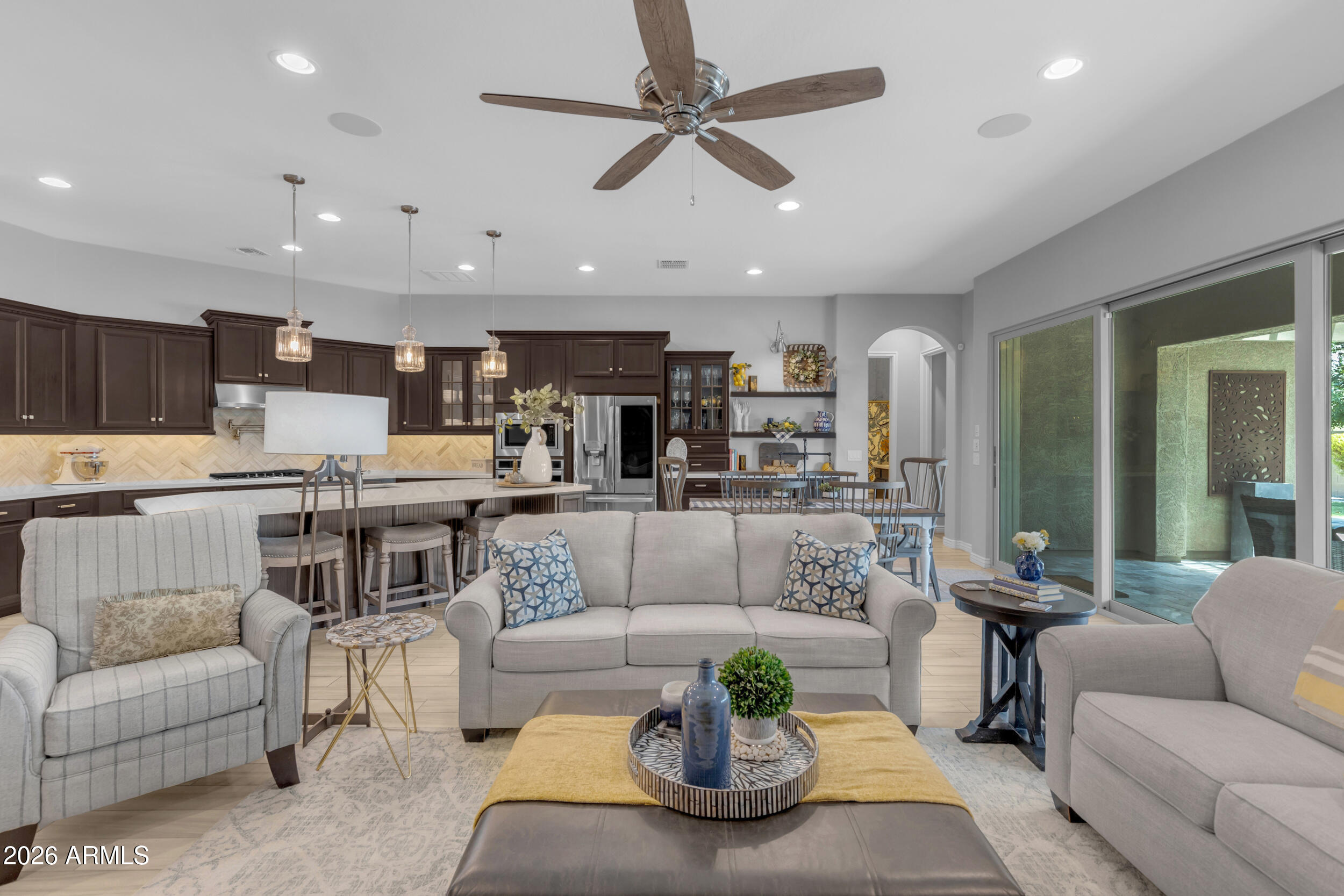 LA SENTIERO - Residential