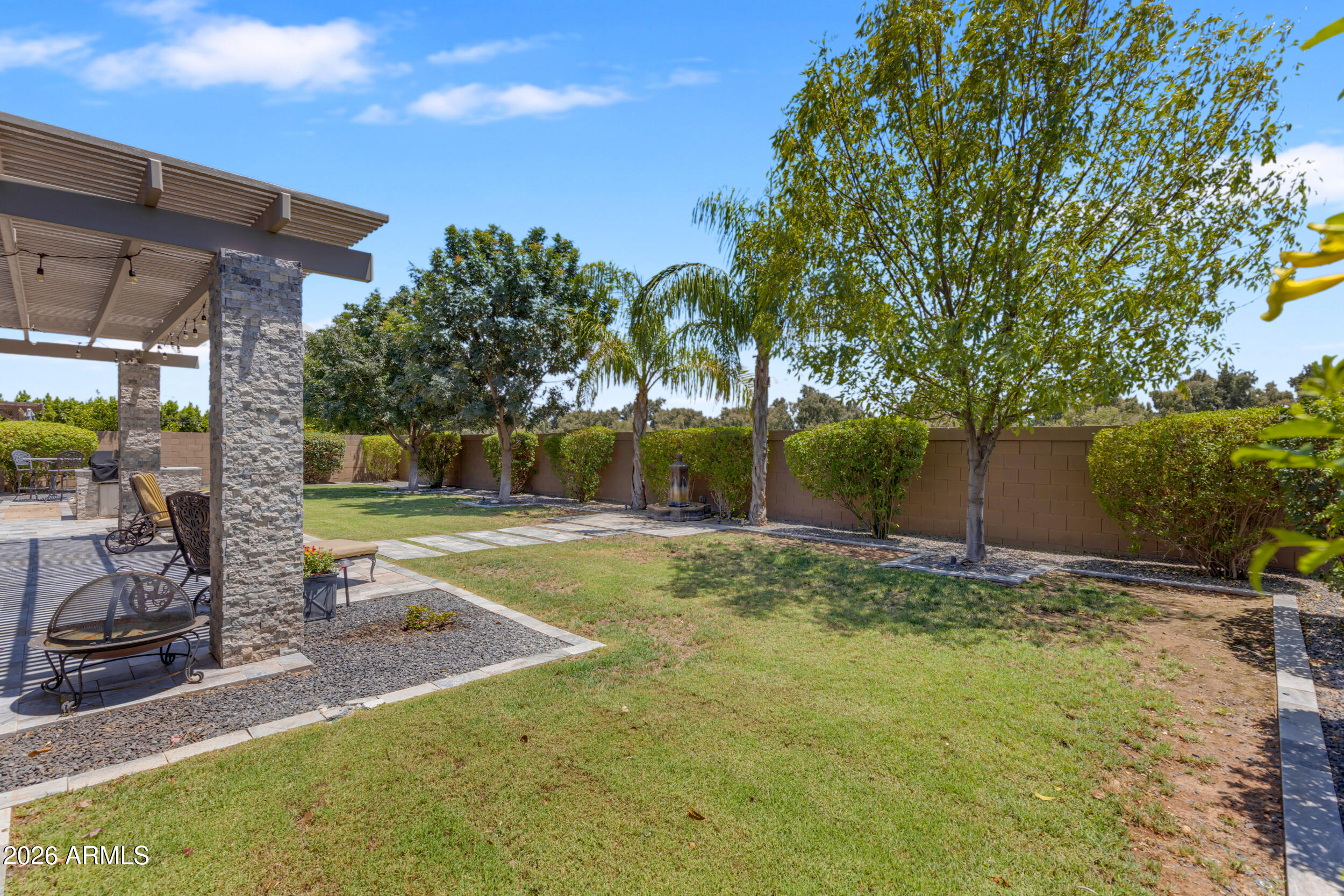 LA SENTIERO - Residential