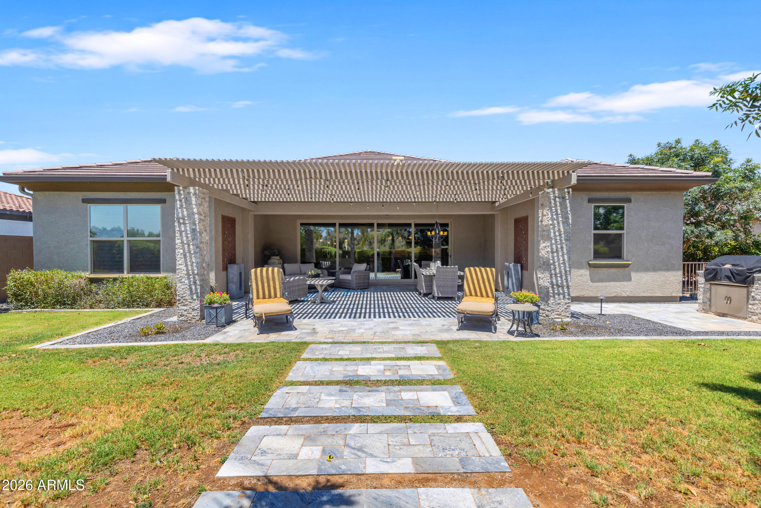 LA SENTIERO - Residential