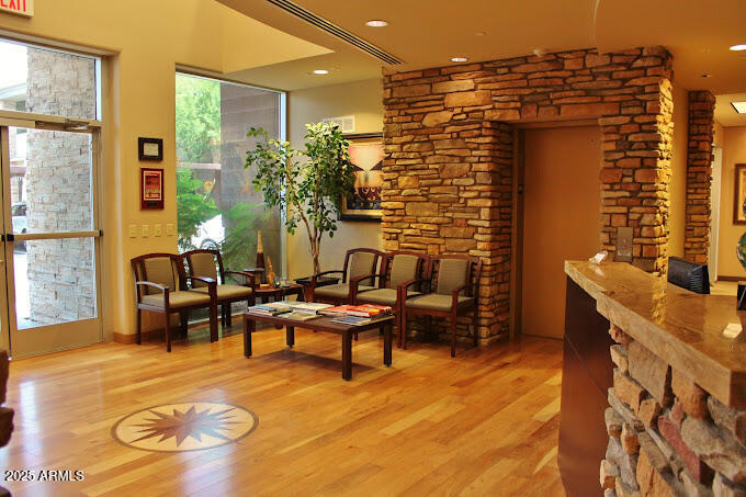 BELL / 101 EXECUTIVE CENTER CONDOMINIUM - Commercial Lease