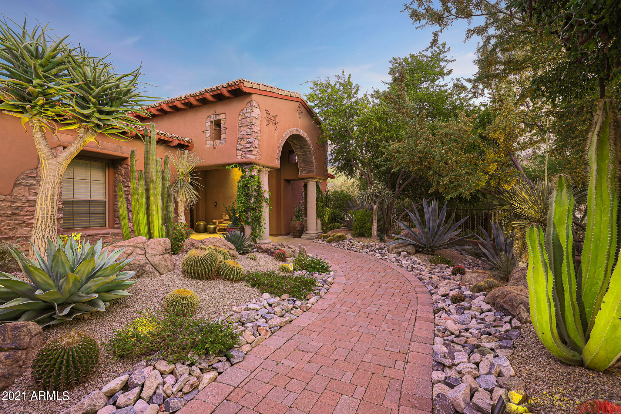Sonoran Crest - Residential
