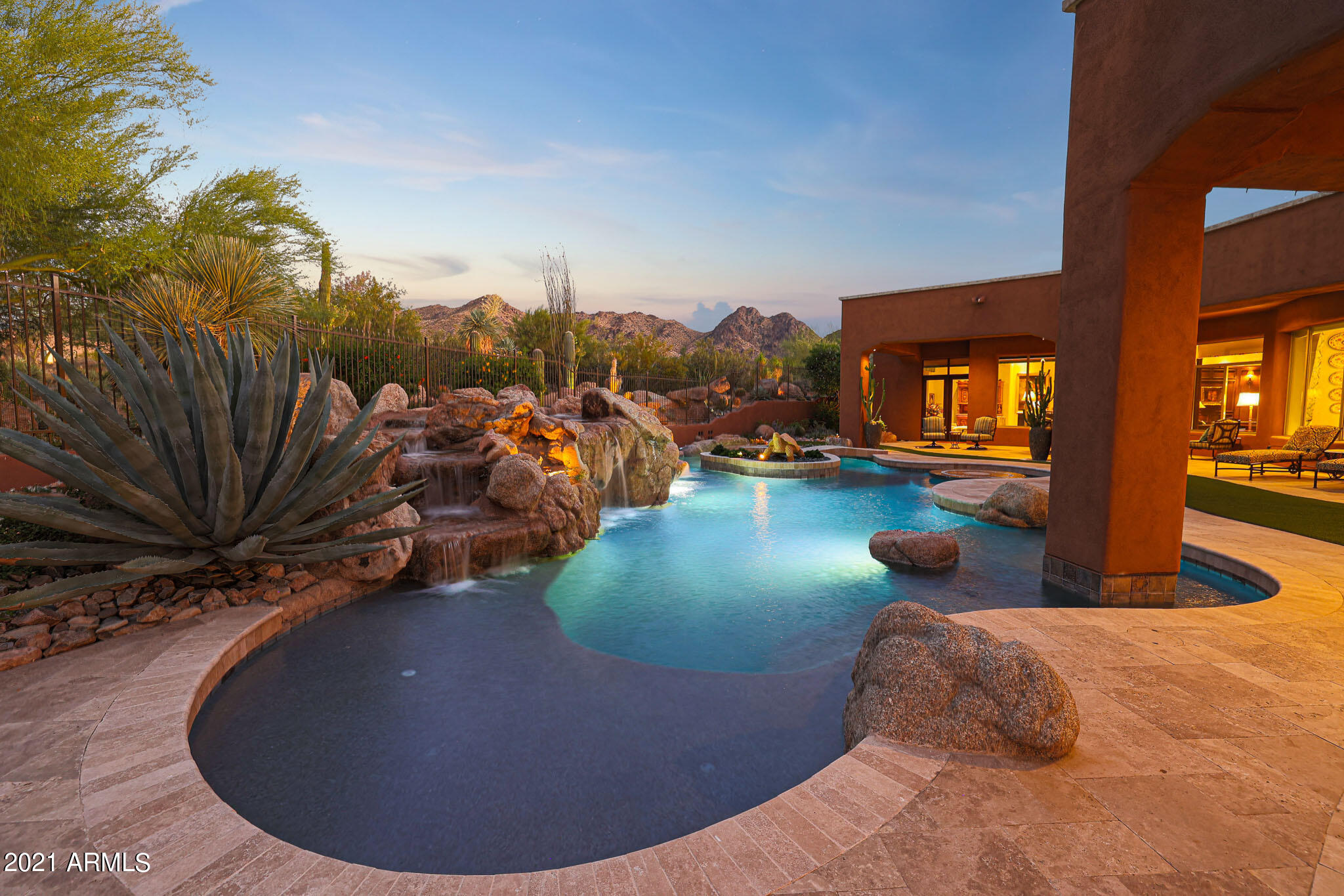 Sonoran Crest - Residential