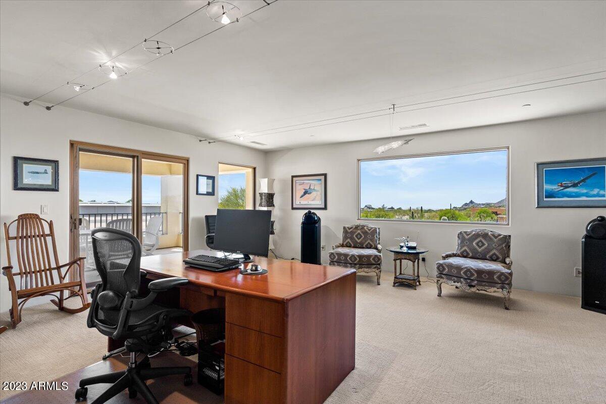 CAREFREE AIR PARK ESTATES - Residential
