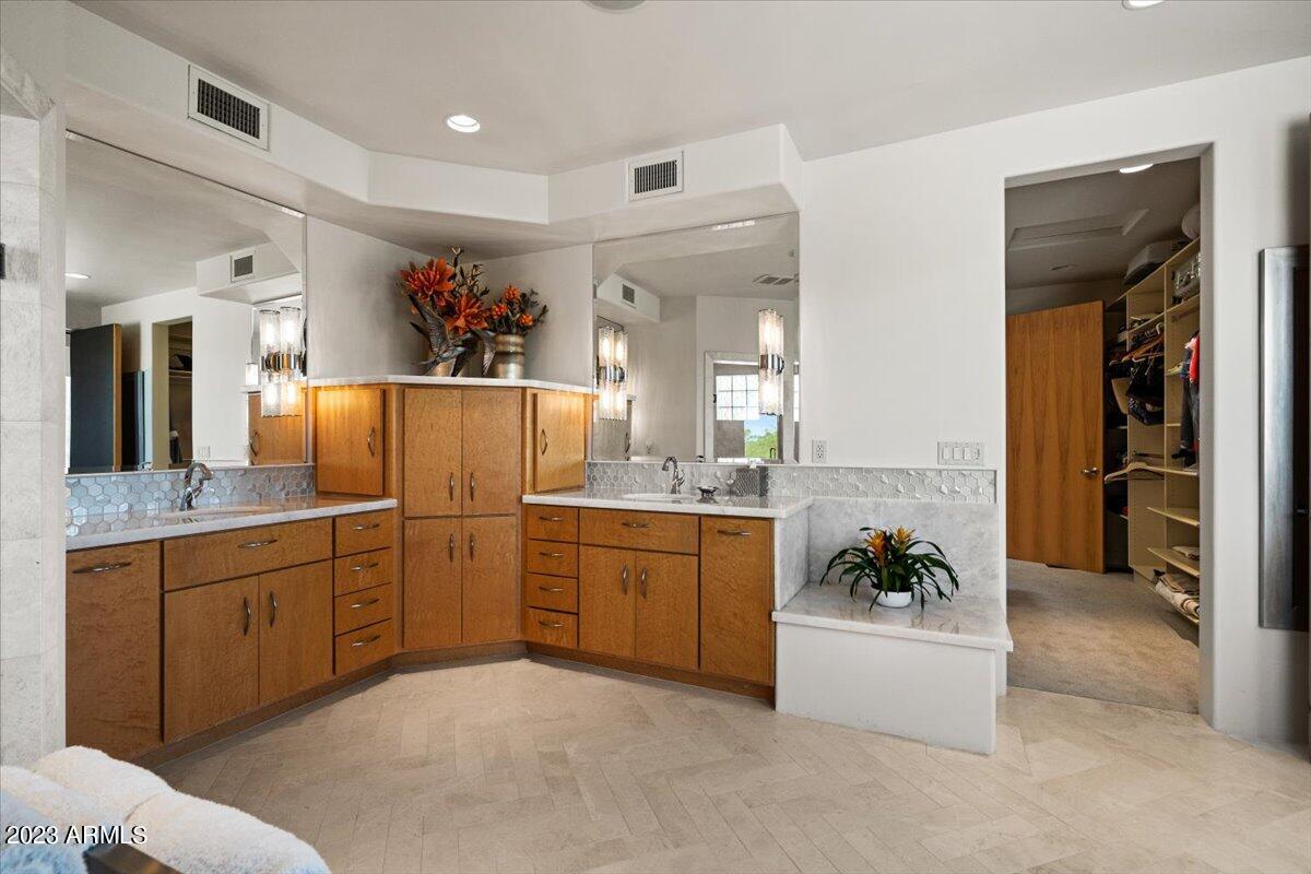 CAREFREE AIR PARK ESTATES - Residential
