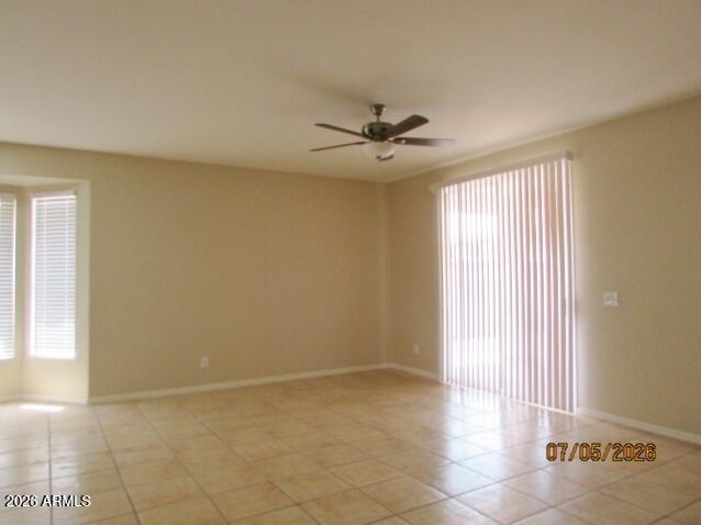 EXECUTIVE PALMS - Residential Lease
