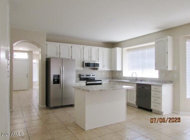 EXECUTIVE PALMS - Residential Lease