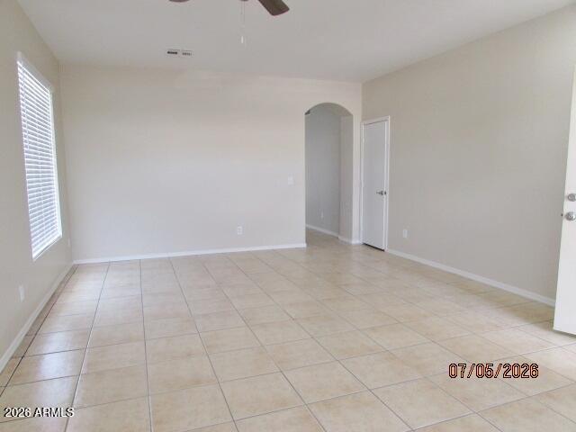 EXECUTIVE PALMS - Residential Lease