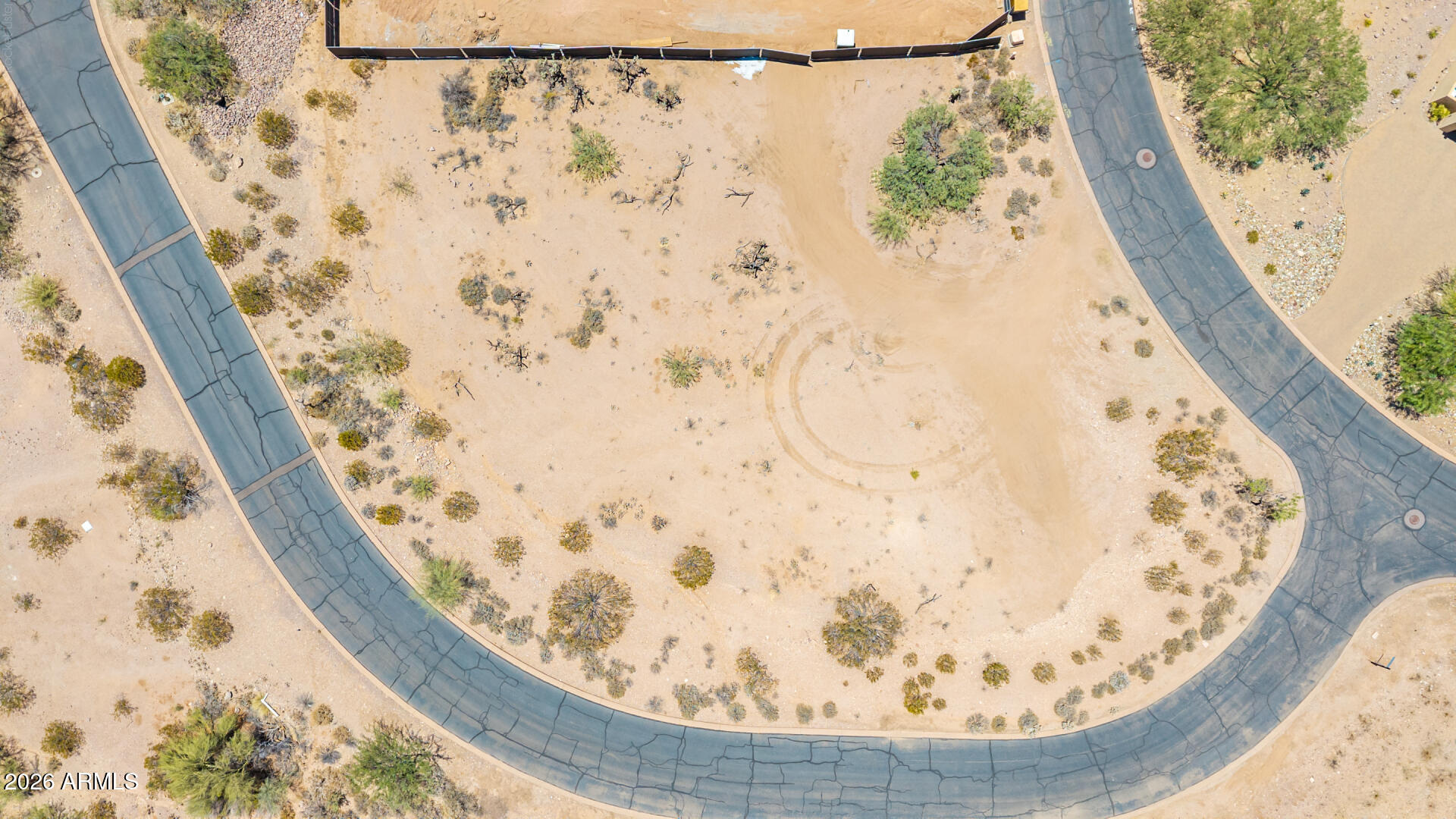 PETROGLYPH ESTATES AT SUPERSTITION FOOTHILLS - Land