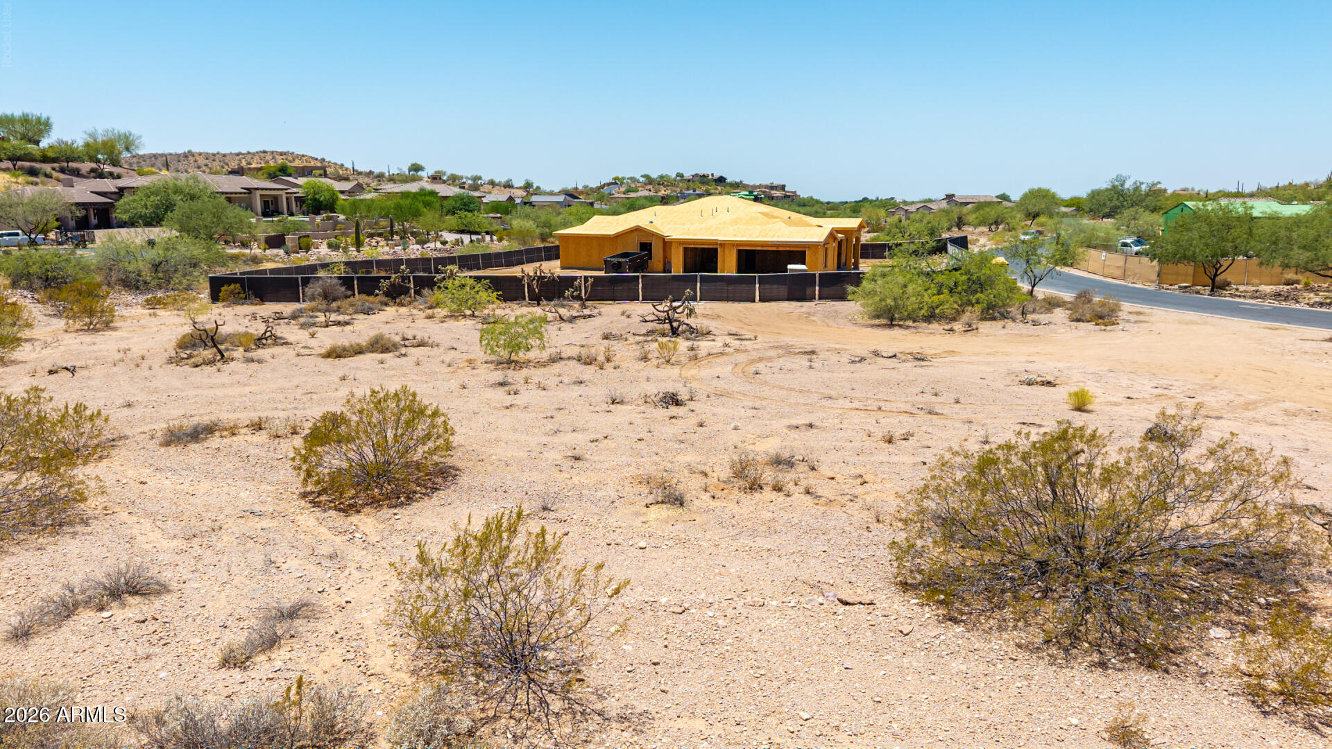 PETROGLYPH ESTATES AT SUPERSTITION FOOTHILLS - Land