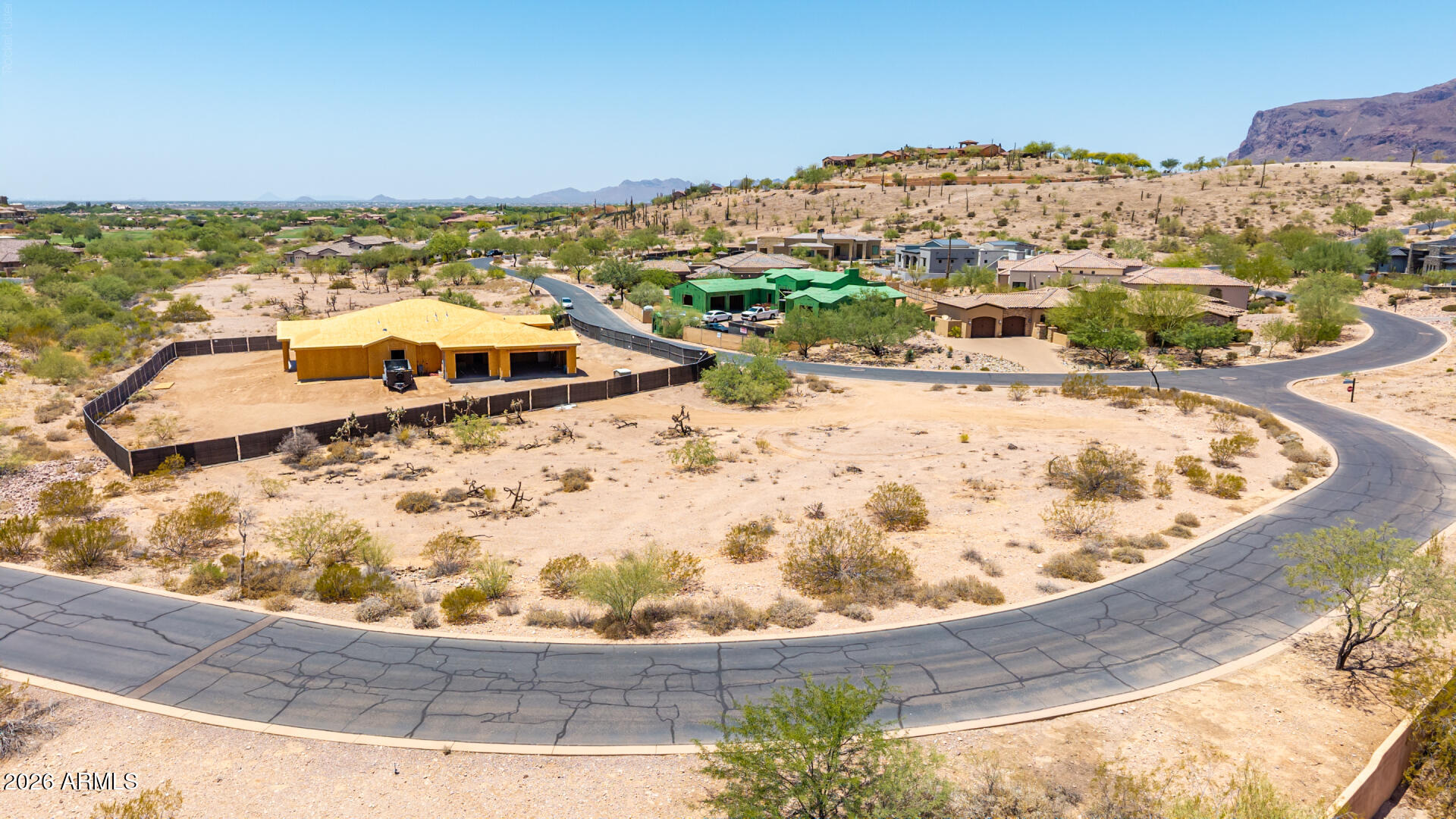 PETROGLYPH ESTATES AT SUPERSTITION FOOTHILLS - Land