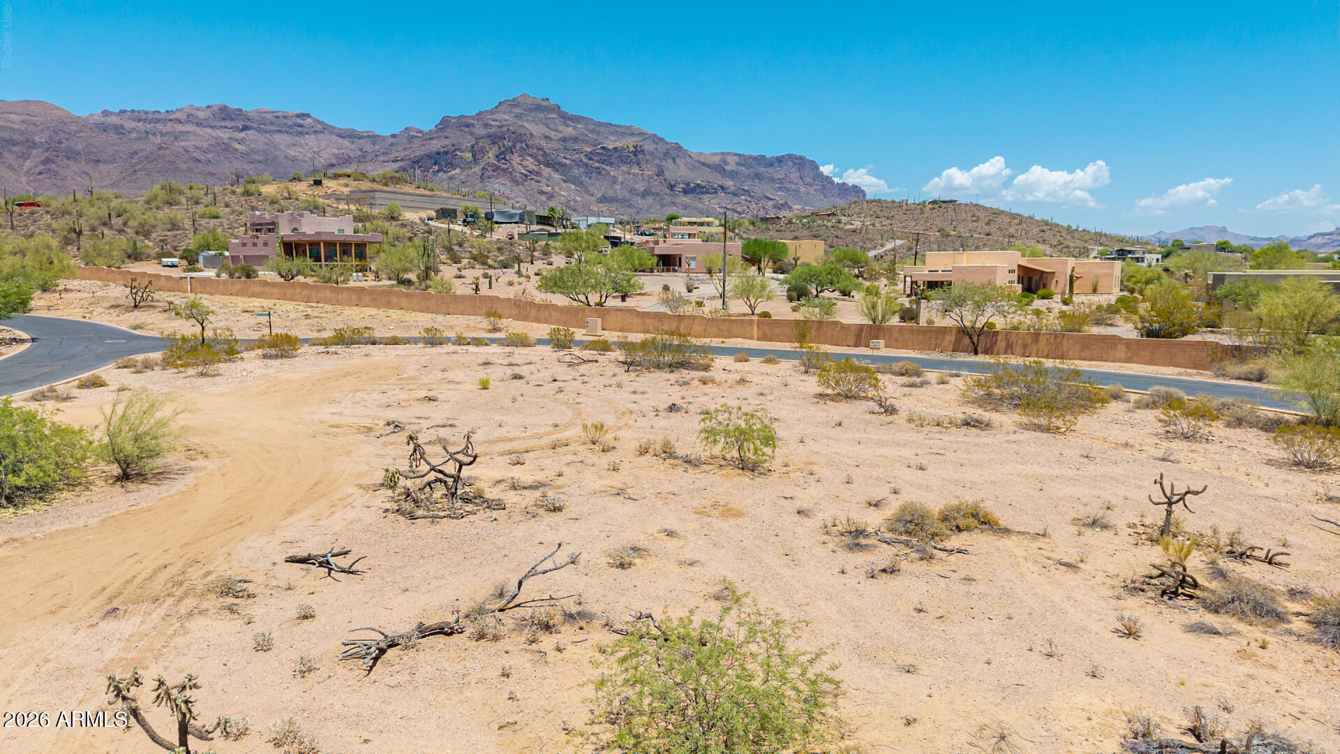 PETROGLYPH ESTATES AT SUPERSTITION FOOTHILLS - Land