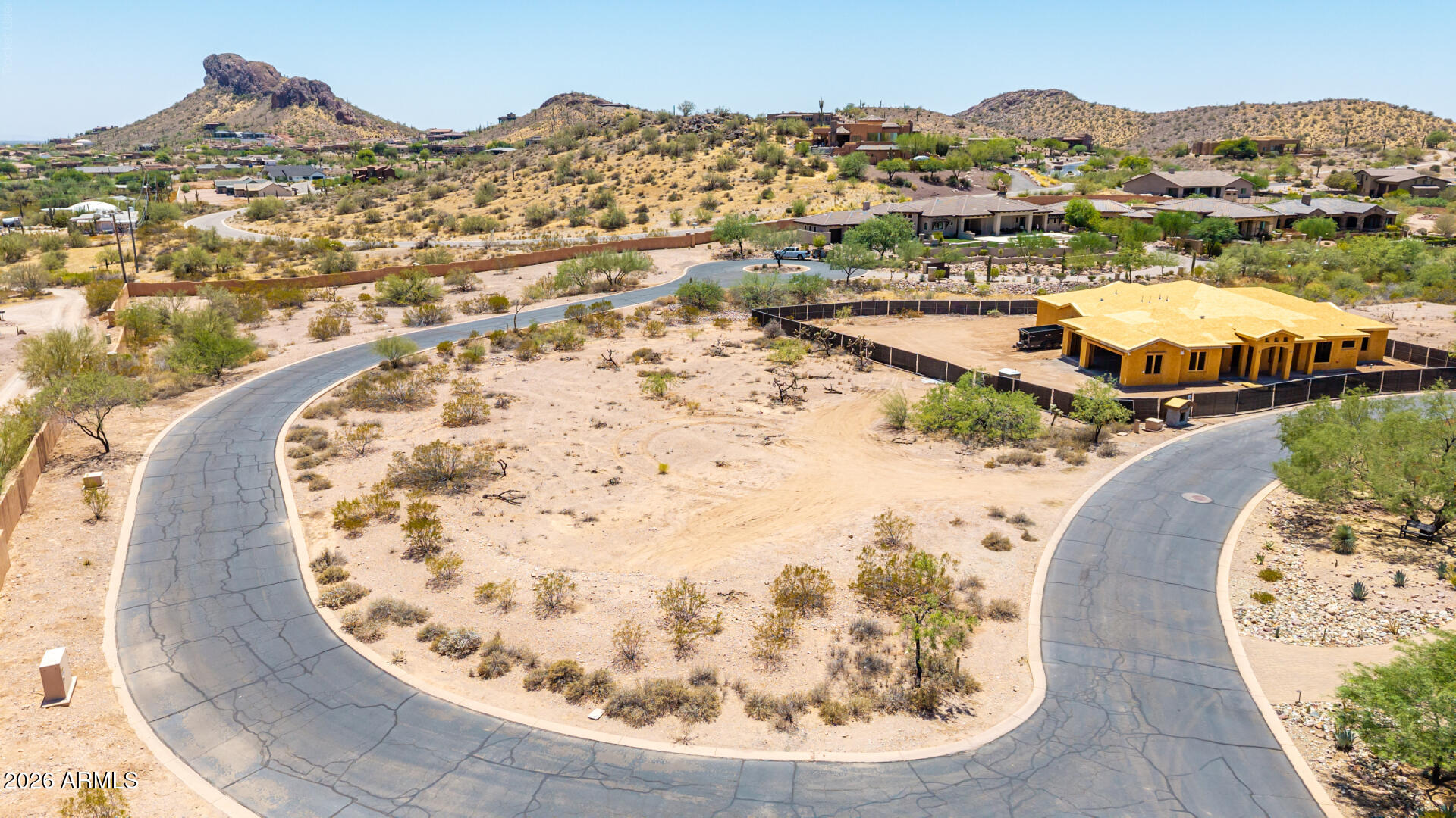 PETROGLYPH ESTATES AT SUPERSTITION FOOTHILLS - Land