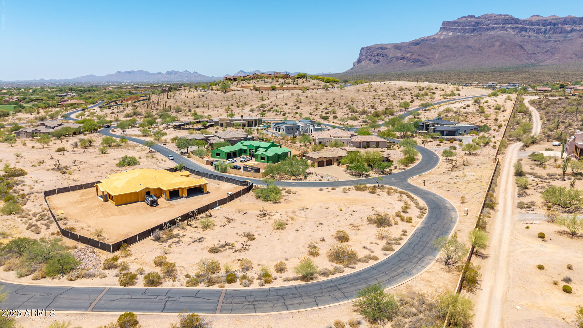 PETROGLYPH ESTATES AT SUPERSTITION FOOTHILLS - Land