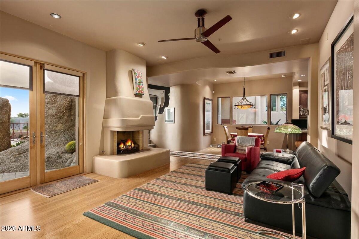 DESERT MOUNTAIN - Residential